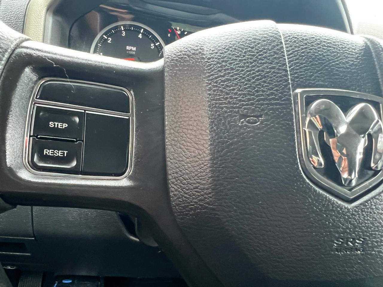 RAM 1500 ST Crew Cab 4WD 2012
