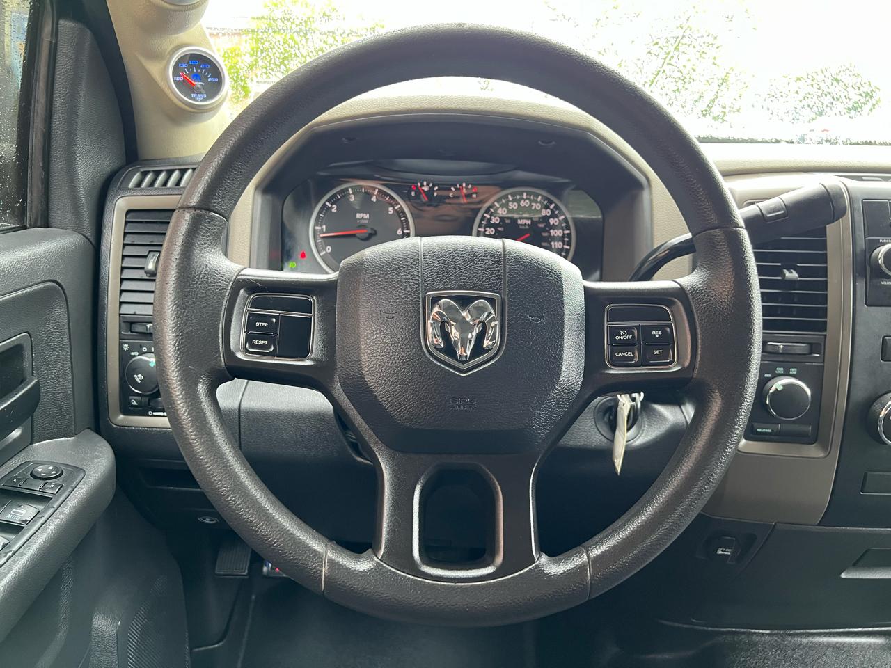 RAM 1500 ST Crew Cab 4WD 2012