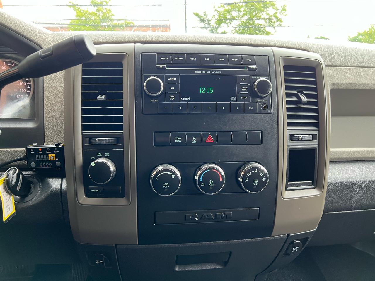 RAM 1500 ST Crew Cab 4WD 2012