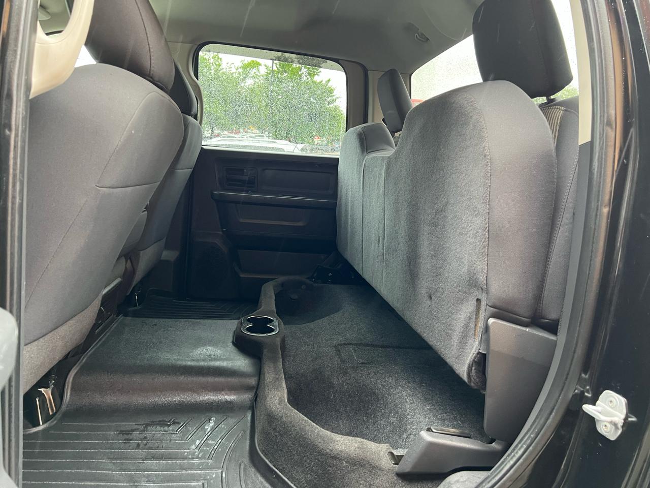 RAM 1500 ST Crew Cab 4WD 2012