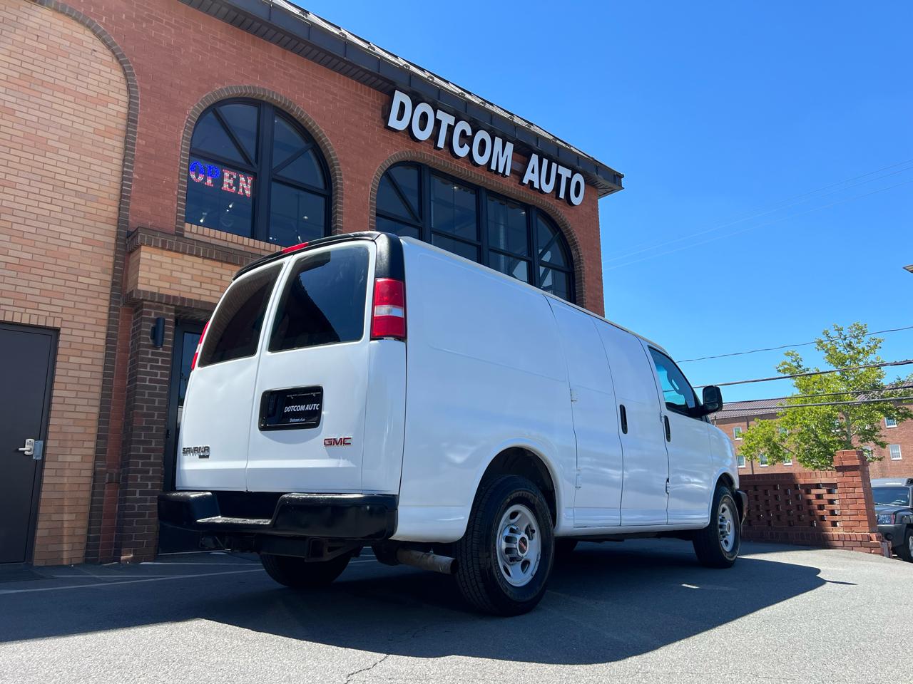 GMC Savana G2500 Cargo 2017