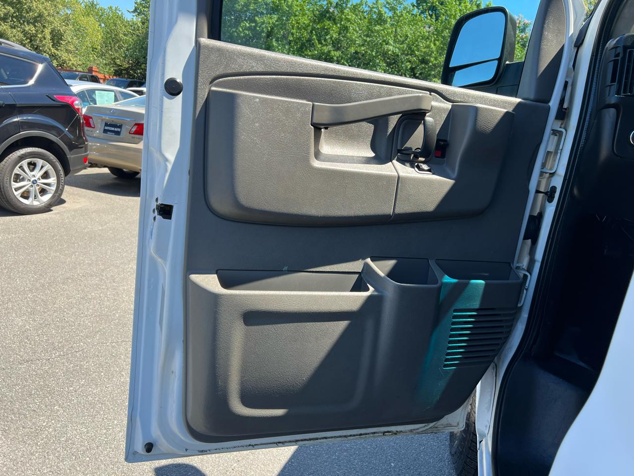 GMC Savana G2500 Cargo 2017