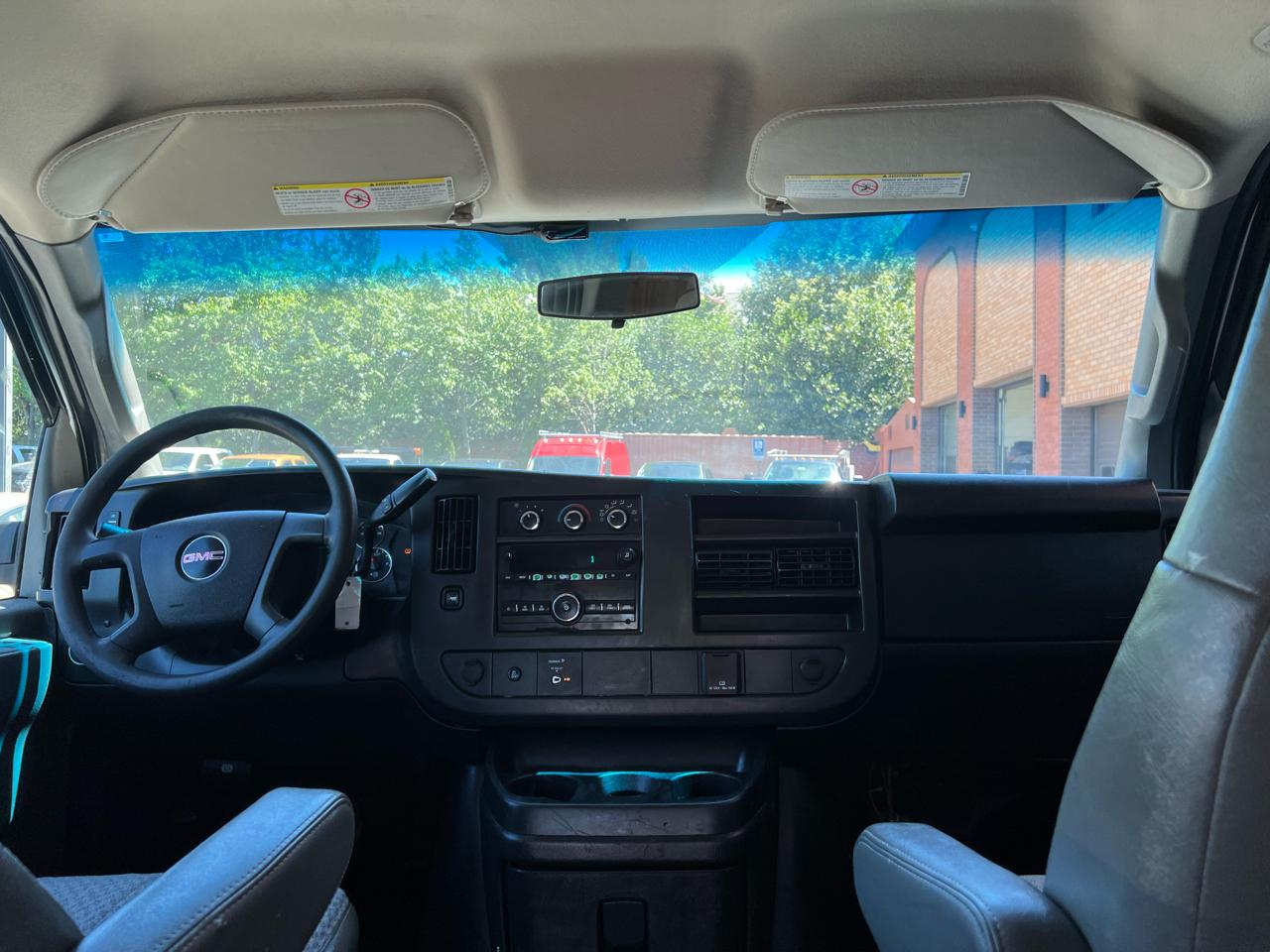 GMC Savana G2500 Cargo 2017