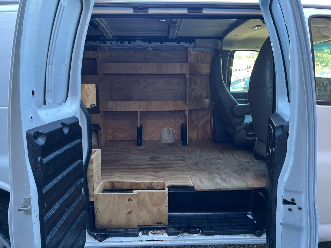 GMC Savana G2500 Cargo 2017
