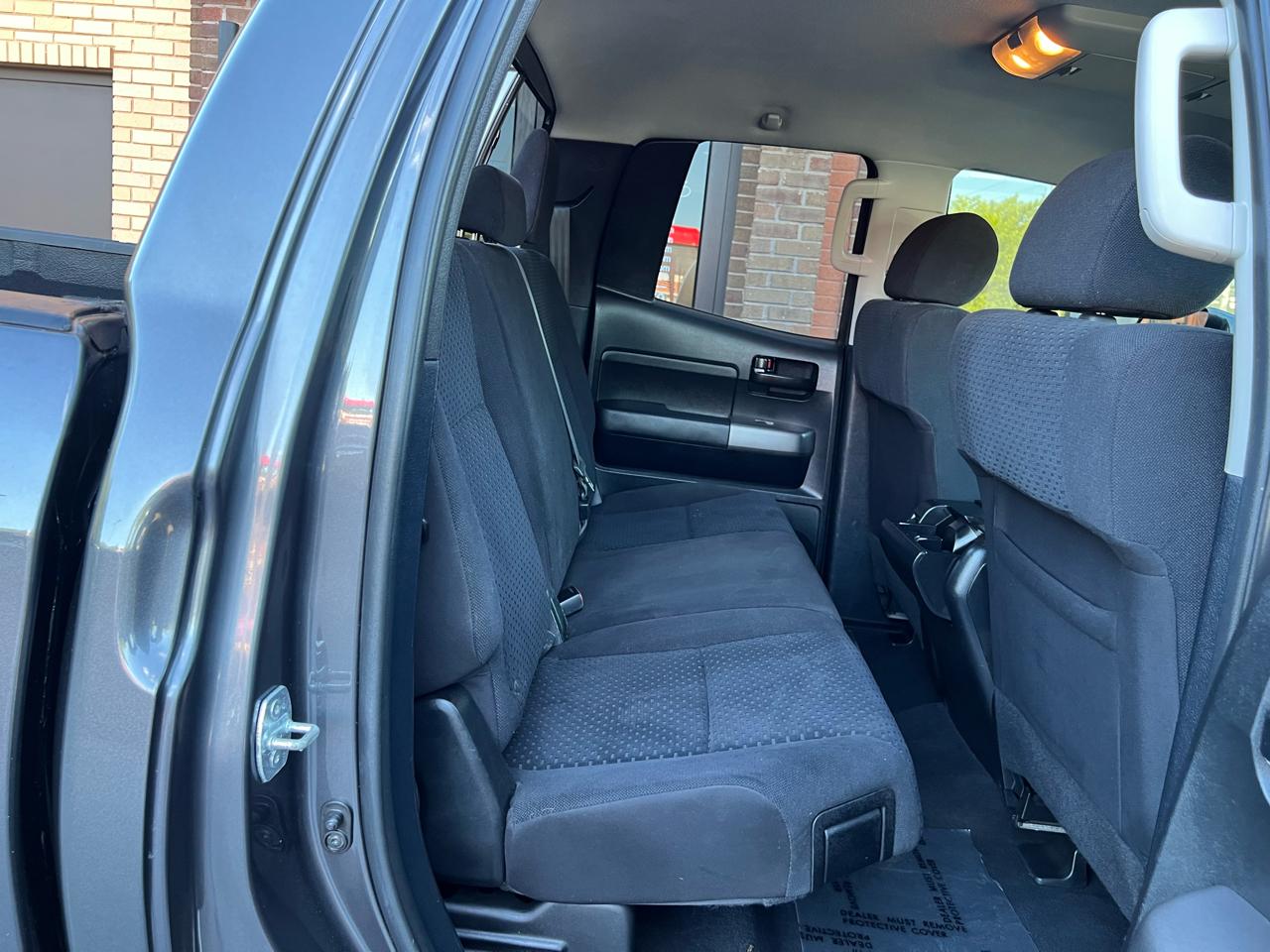 Toyota Tundra Tundra-Grade 5.7L Double Cab 4WD 2011