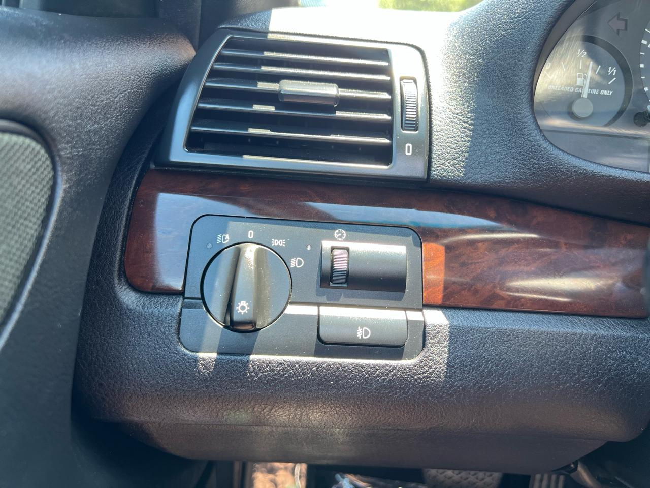 BMW 3-Series 325Ci convertible 2004
