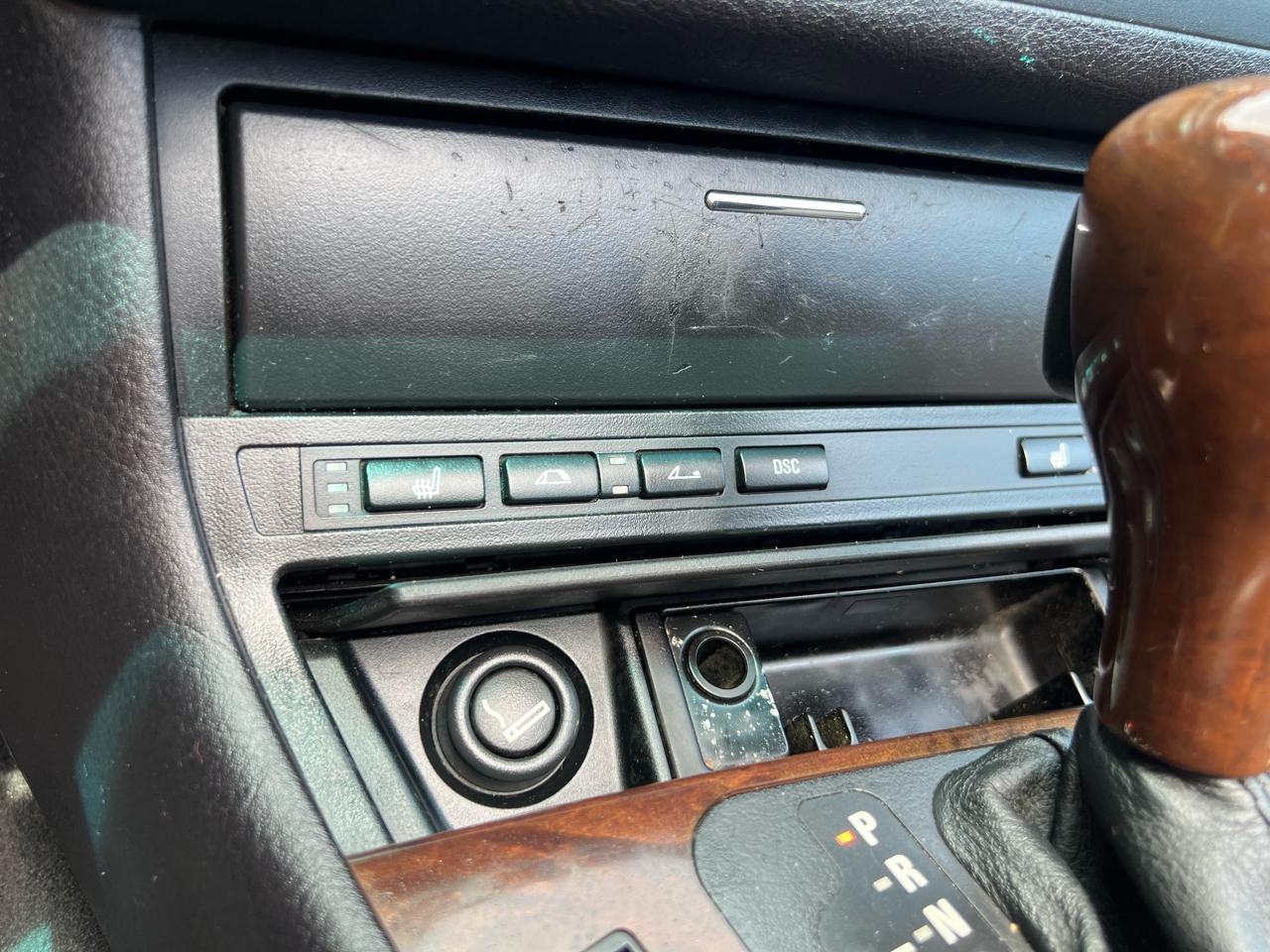 BMW 3-Series 325Ci convertible 2004