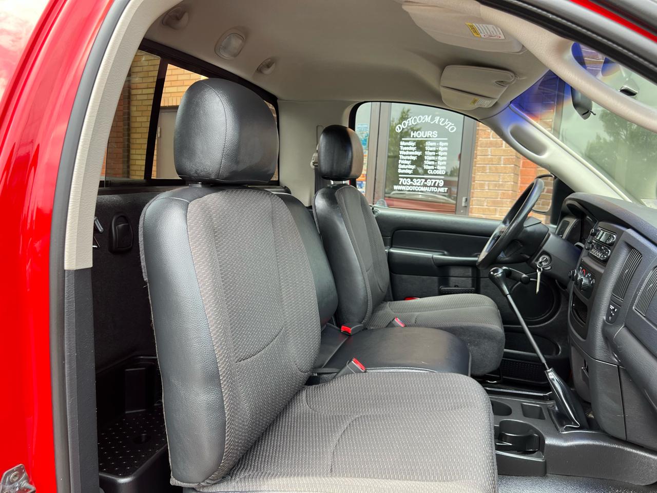 Dodge Ram 1500 SLT Plus Short Bed 2WD 2002
