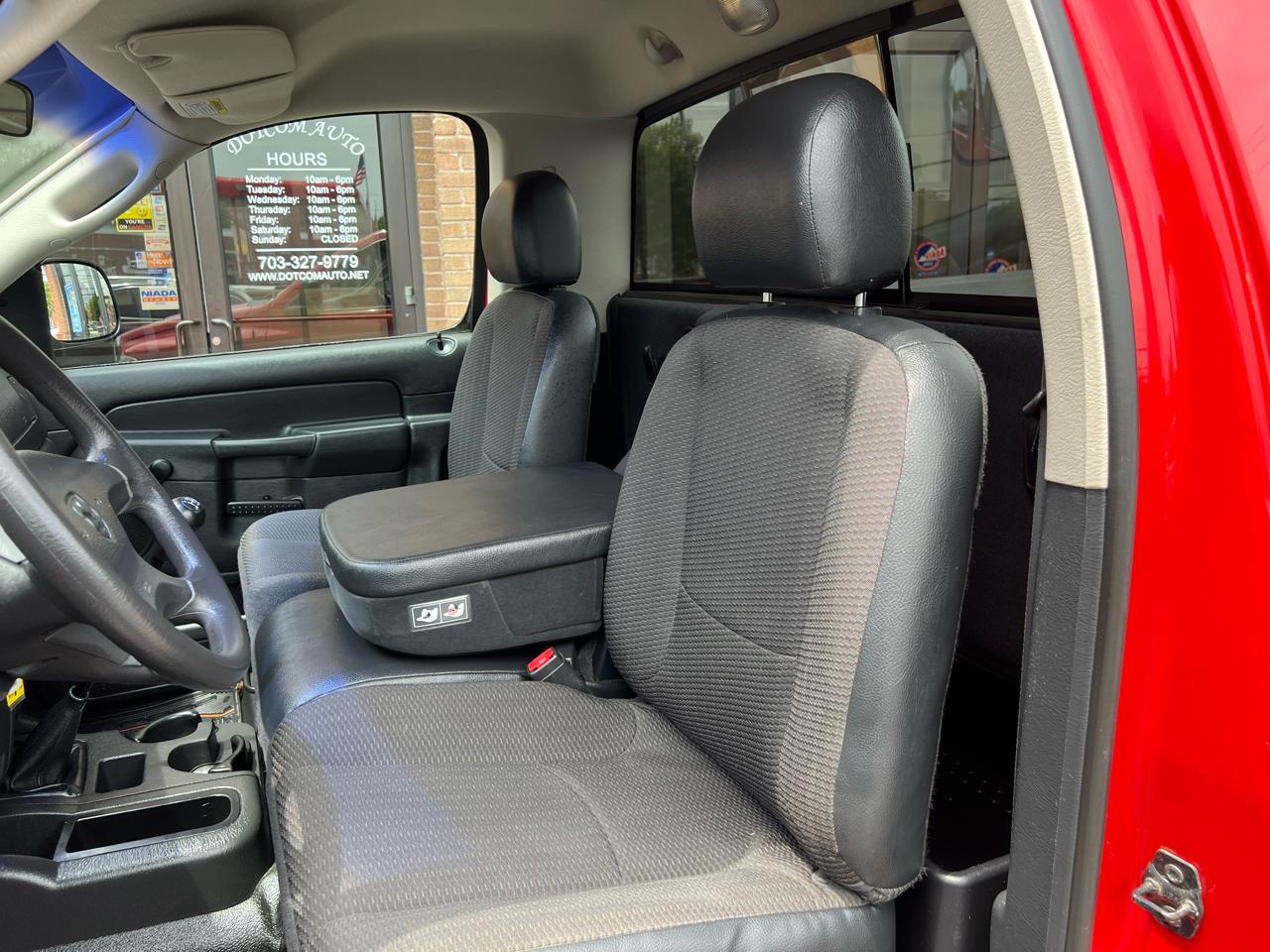 Dodge Ram 1500 SLT Plus Short Bed 2WD 2002