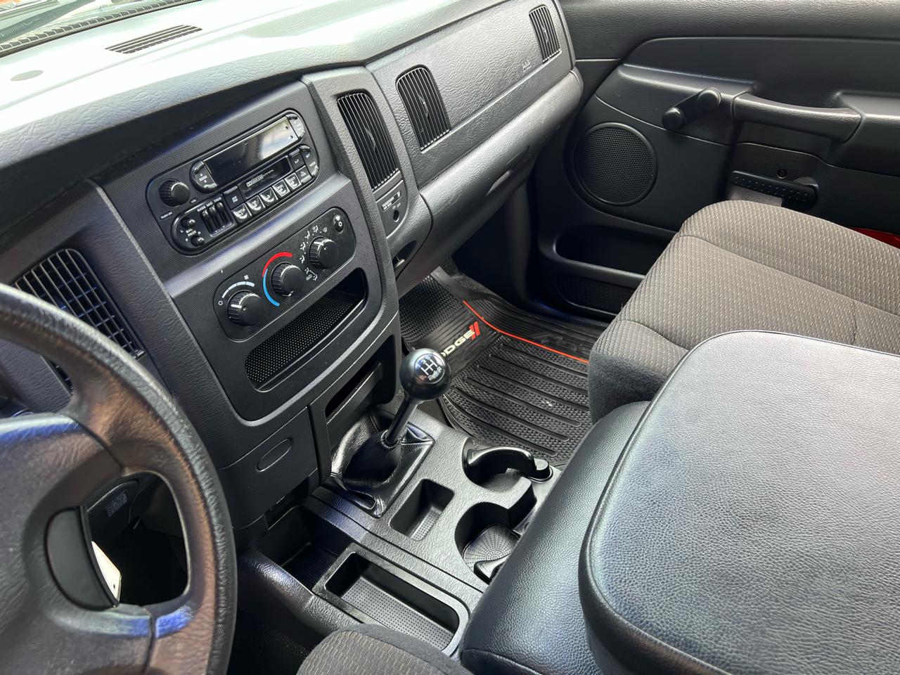 Dodge Ram 1500 SLT Plus Short Bed 2WD 2002