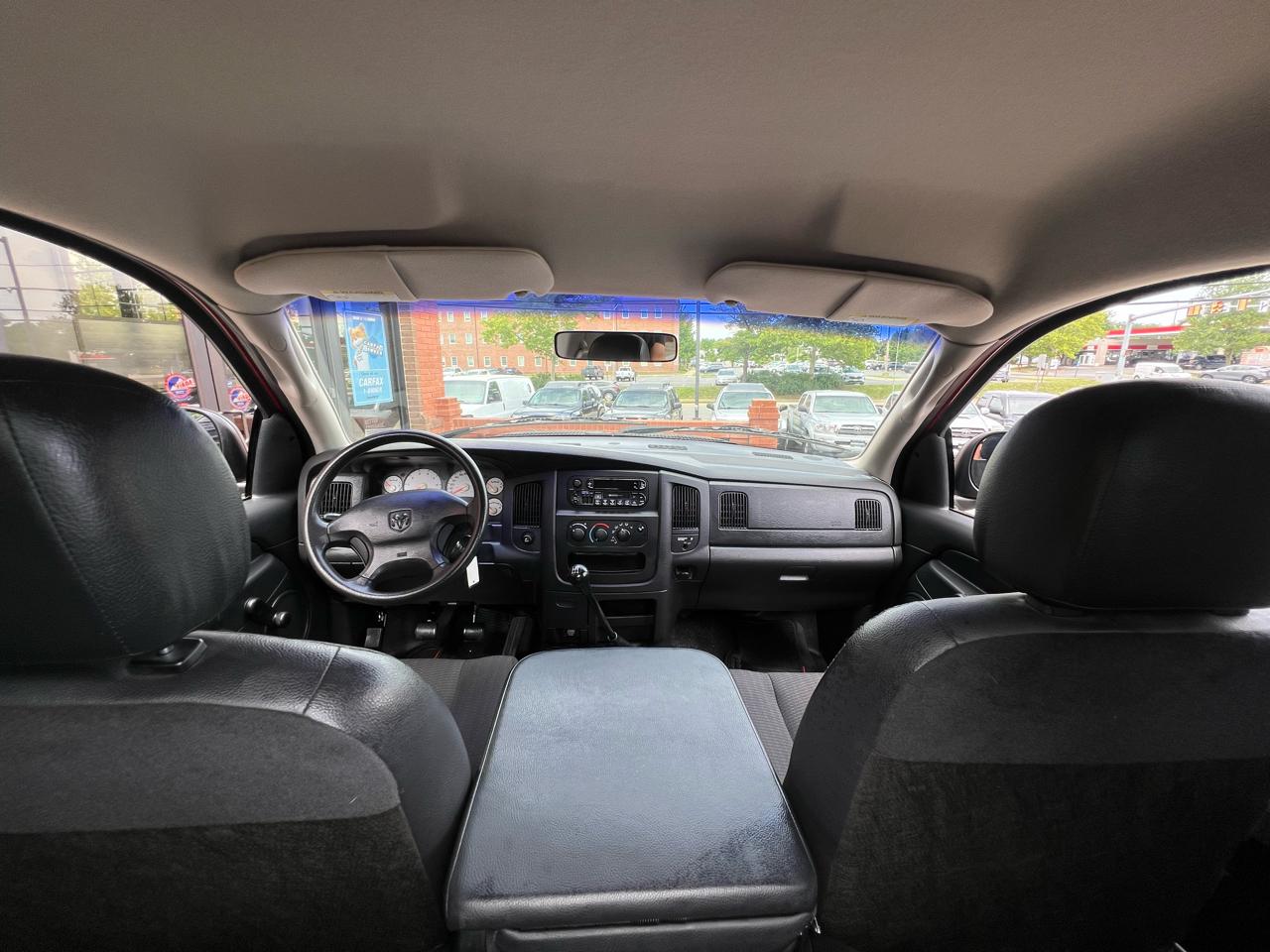 Dodge Ram 1500 SLT Plus Short Bed 2WD 2002