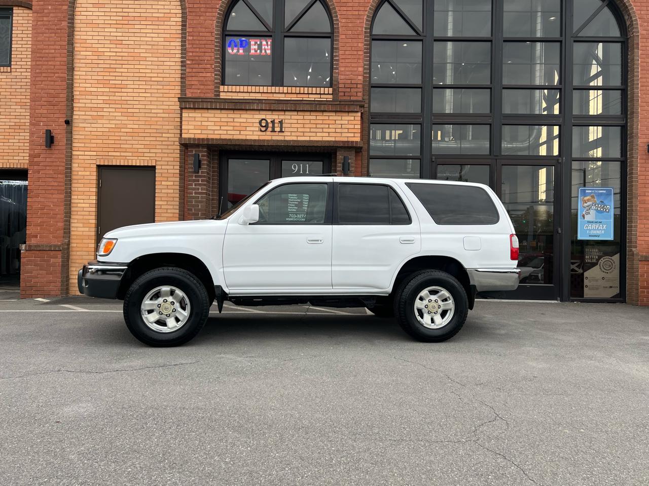 Toyota 4Runner SR5 4WD 1999