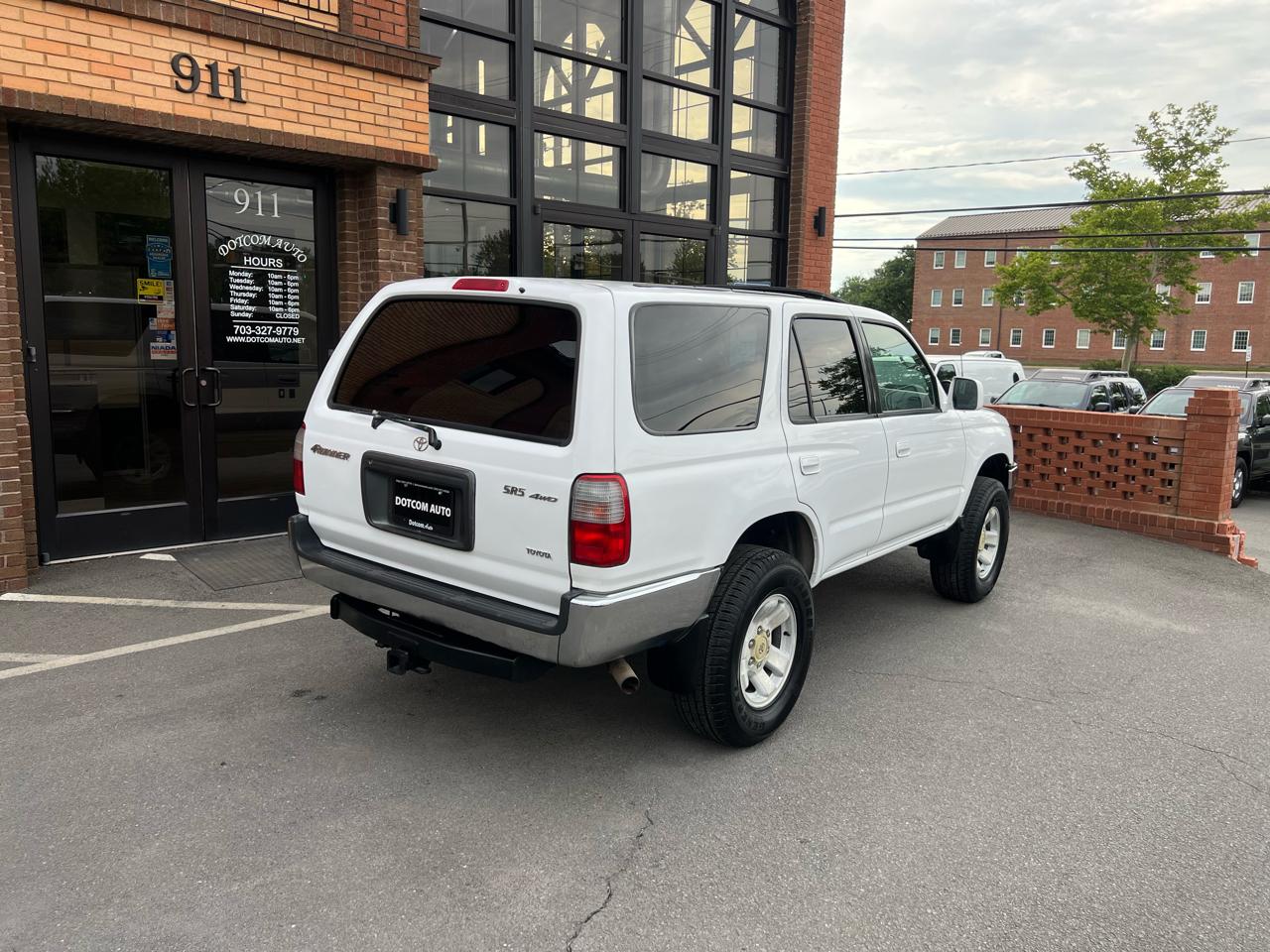 Toyota 4Runner SR5 4WD 1999