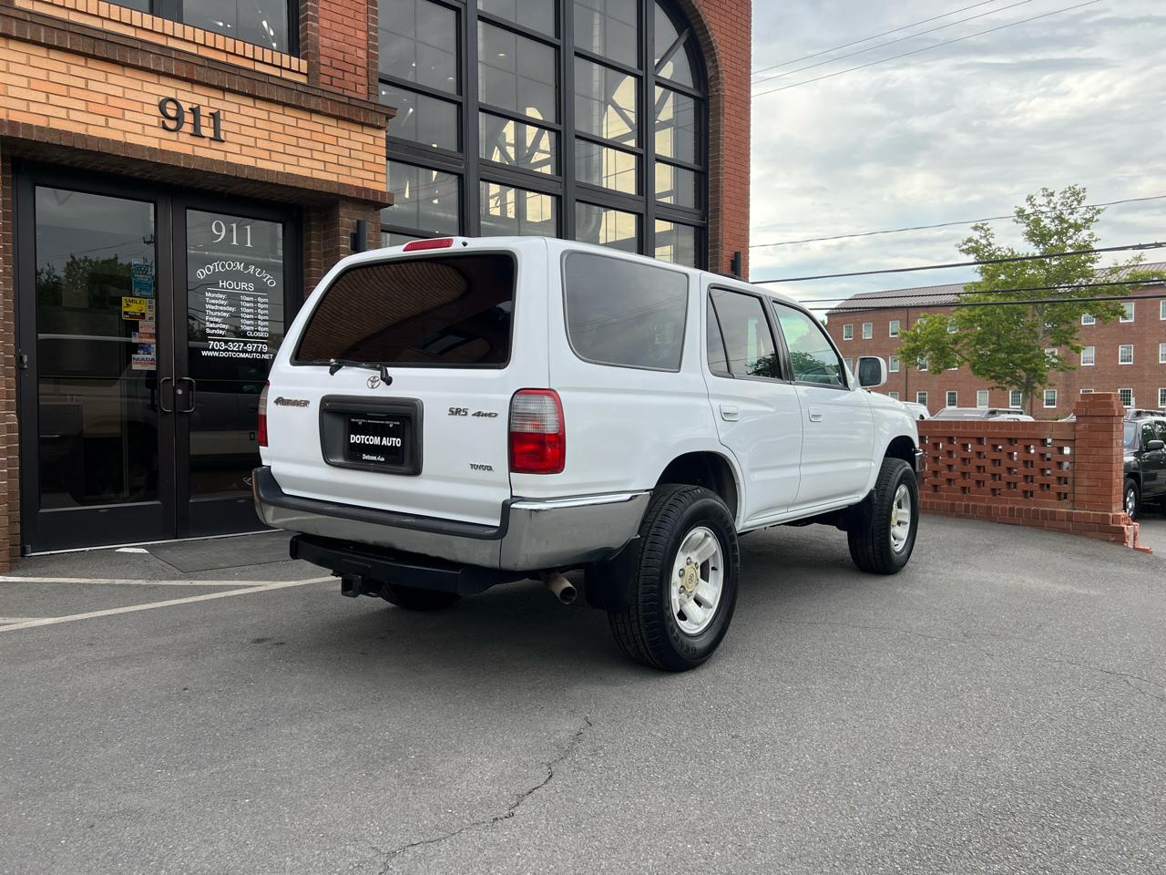Toyota 4Runner SR5 4WD 1999