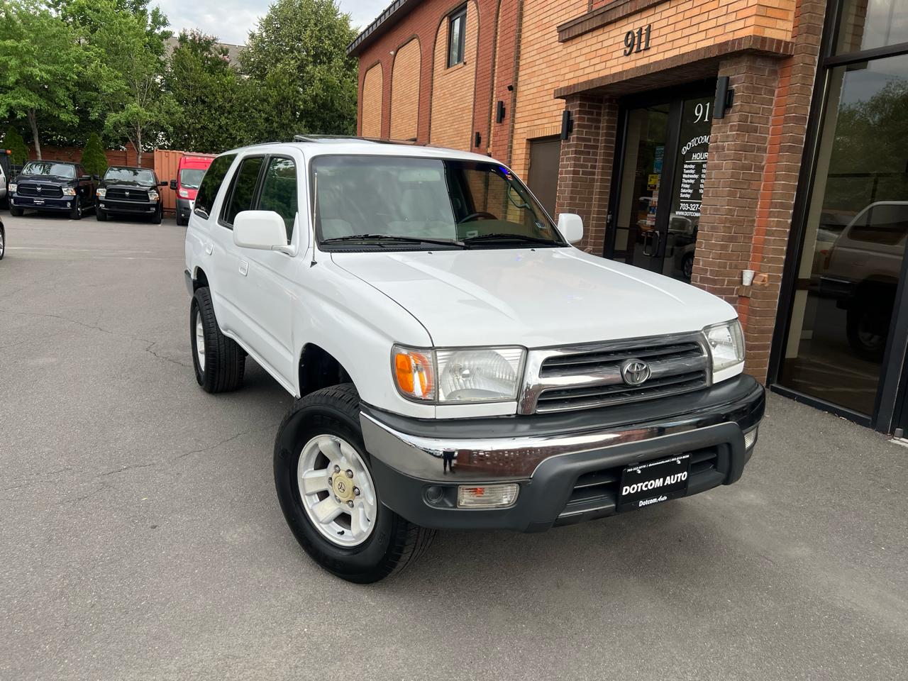 Toyota 4Runner SR5 4WD 1999