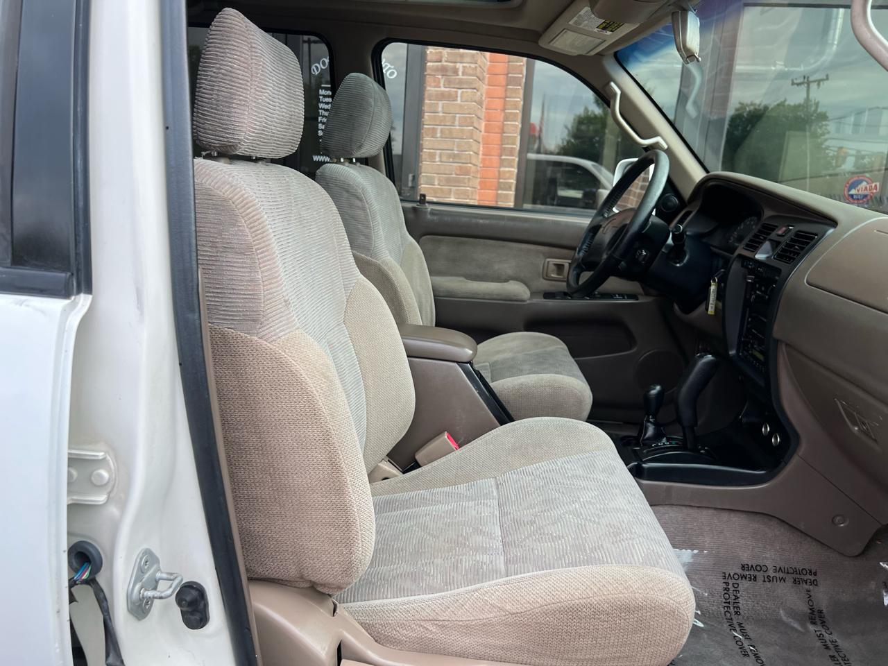 Toyota 4Runner SR5 4WD 1999