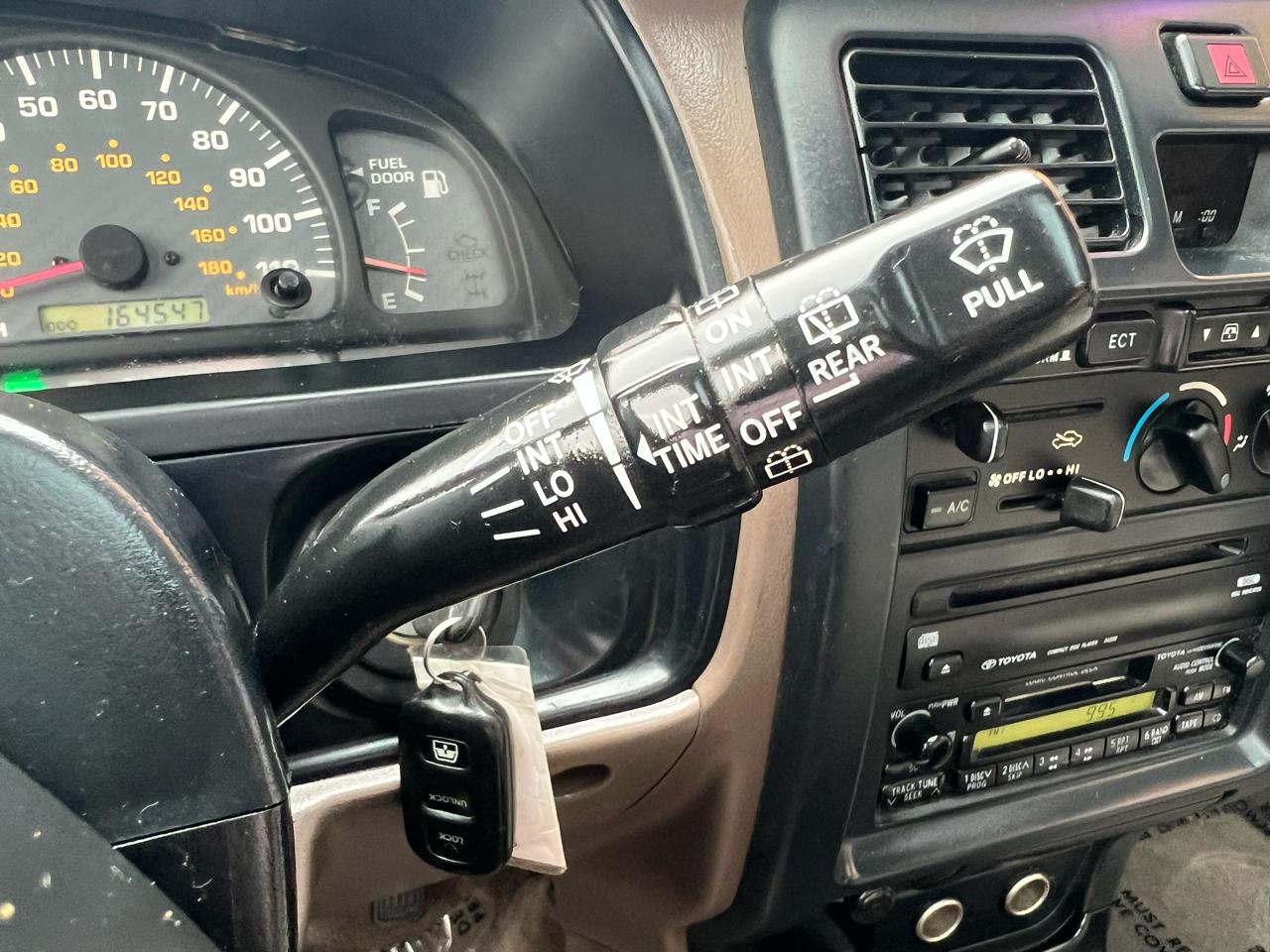 Toyota 4Runner SR5 4WD 1999