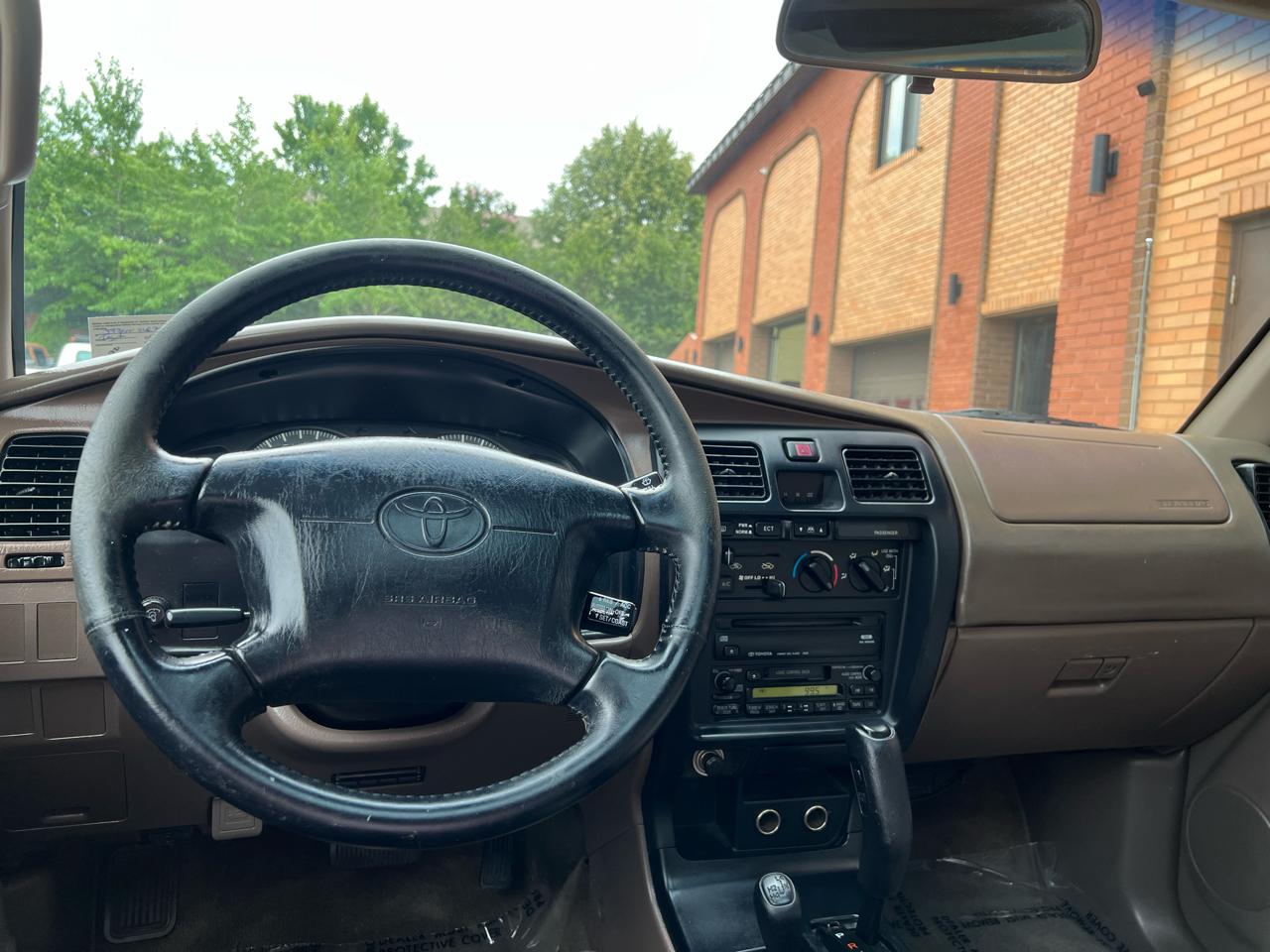 Toyota 4Runner SR5 4WD 1999