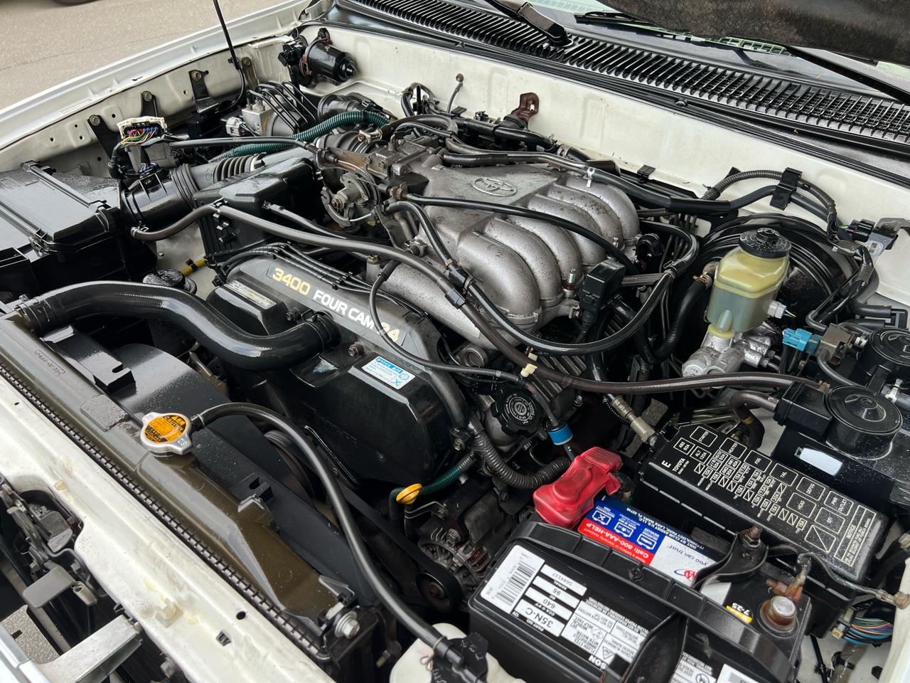 Toyota 4Runner SR5 4WD 1999