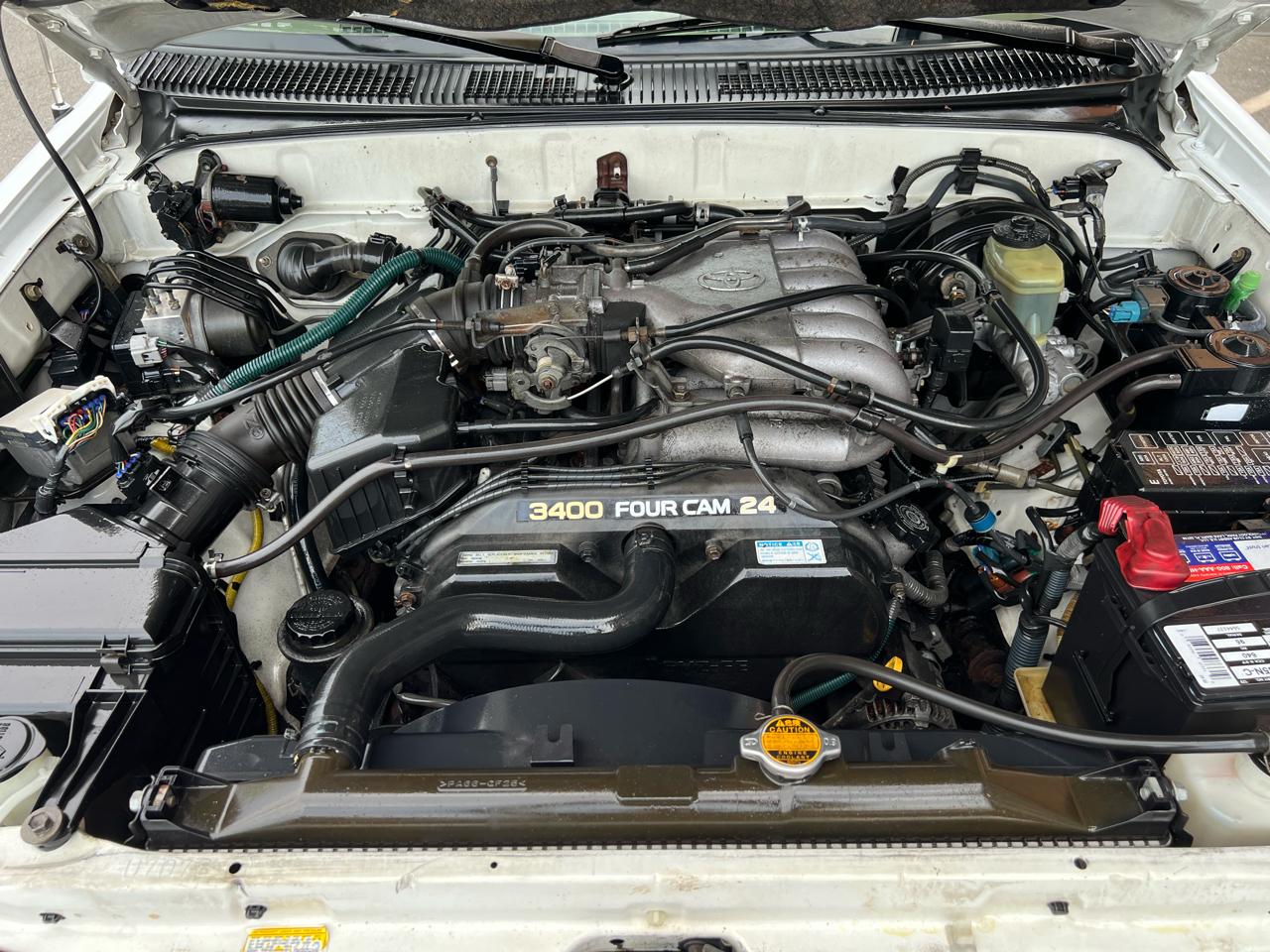 Toyota 4Runner SR5 4WD 1999