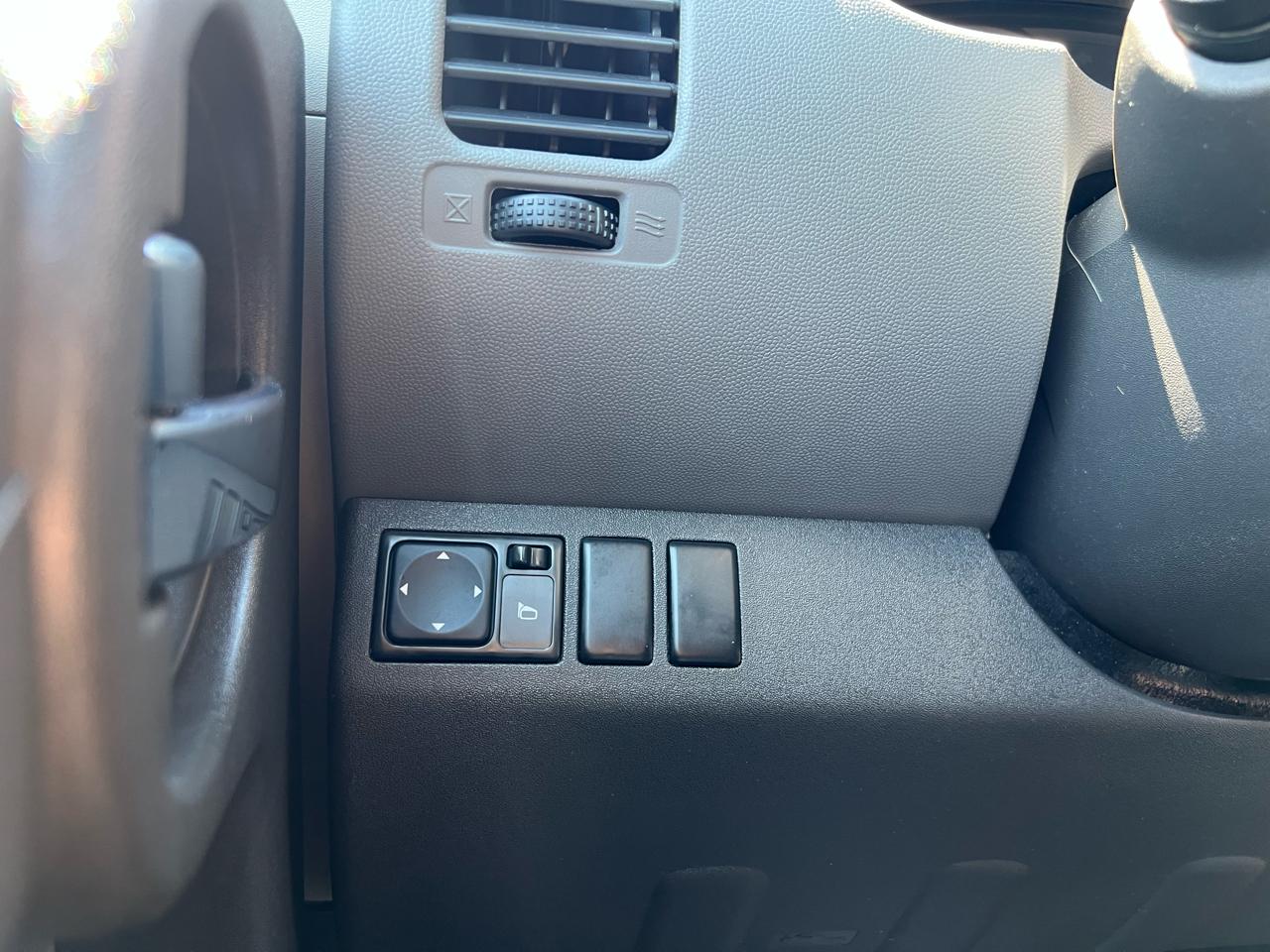 Nissan Xterra S 2WD 2009