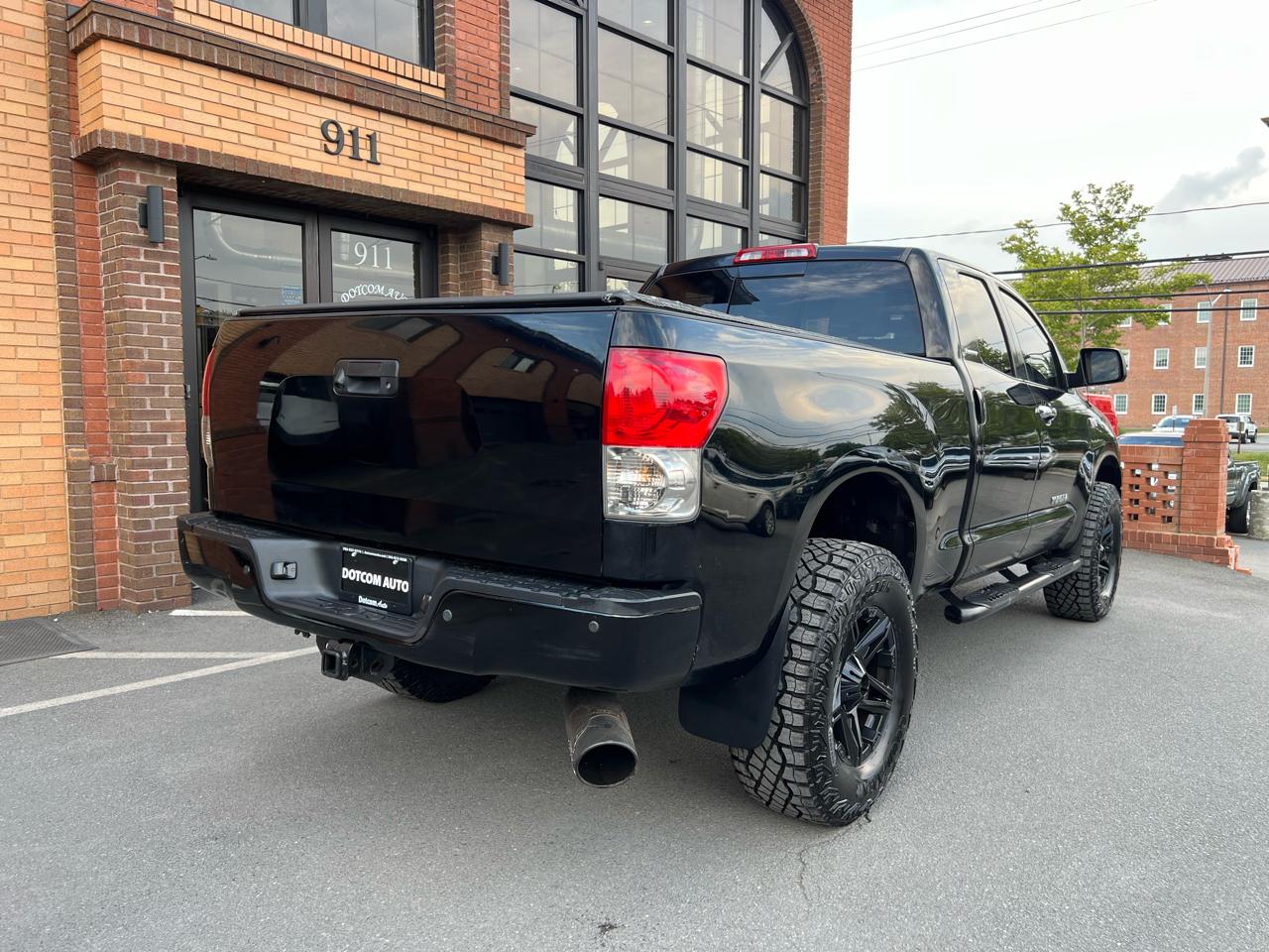 Toyota Tundra Limited Double Cab 5.7L 4WD 2008