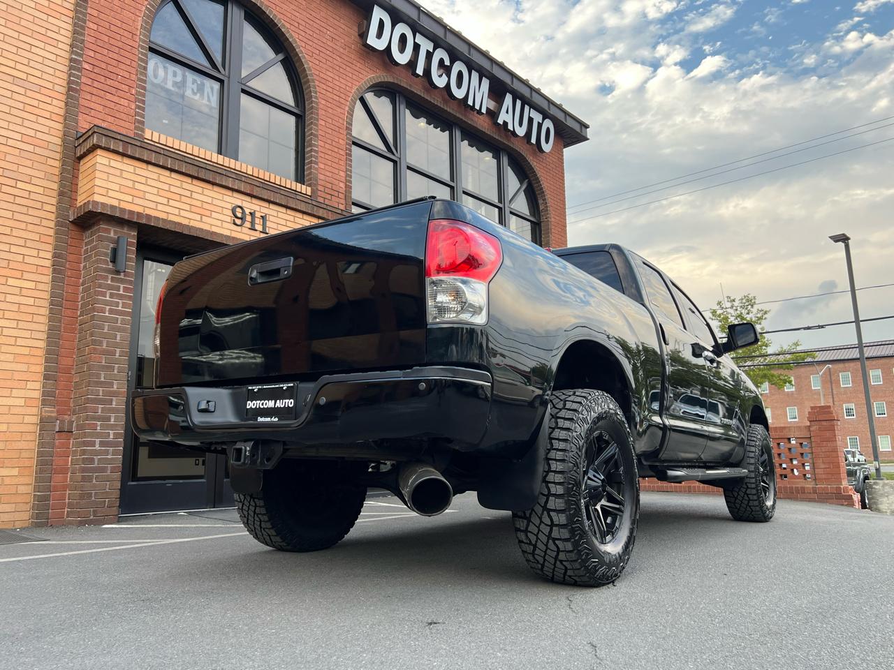 Toyota Tundra Limited Double Cab 5.7L 4WD 2008