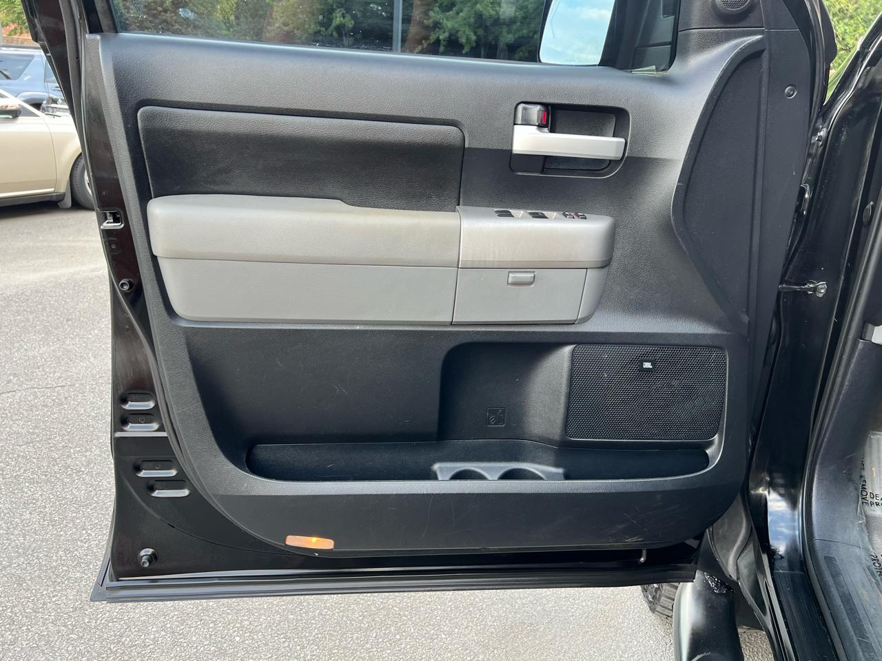 Toyota Tundra Limited Double Cab 5.7L 4WD 2008