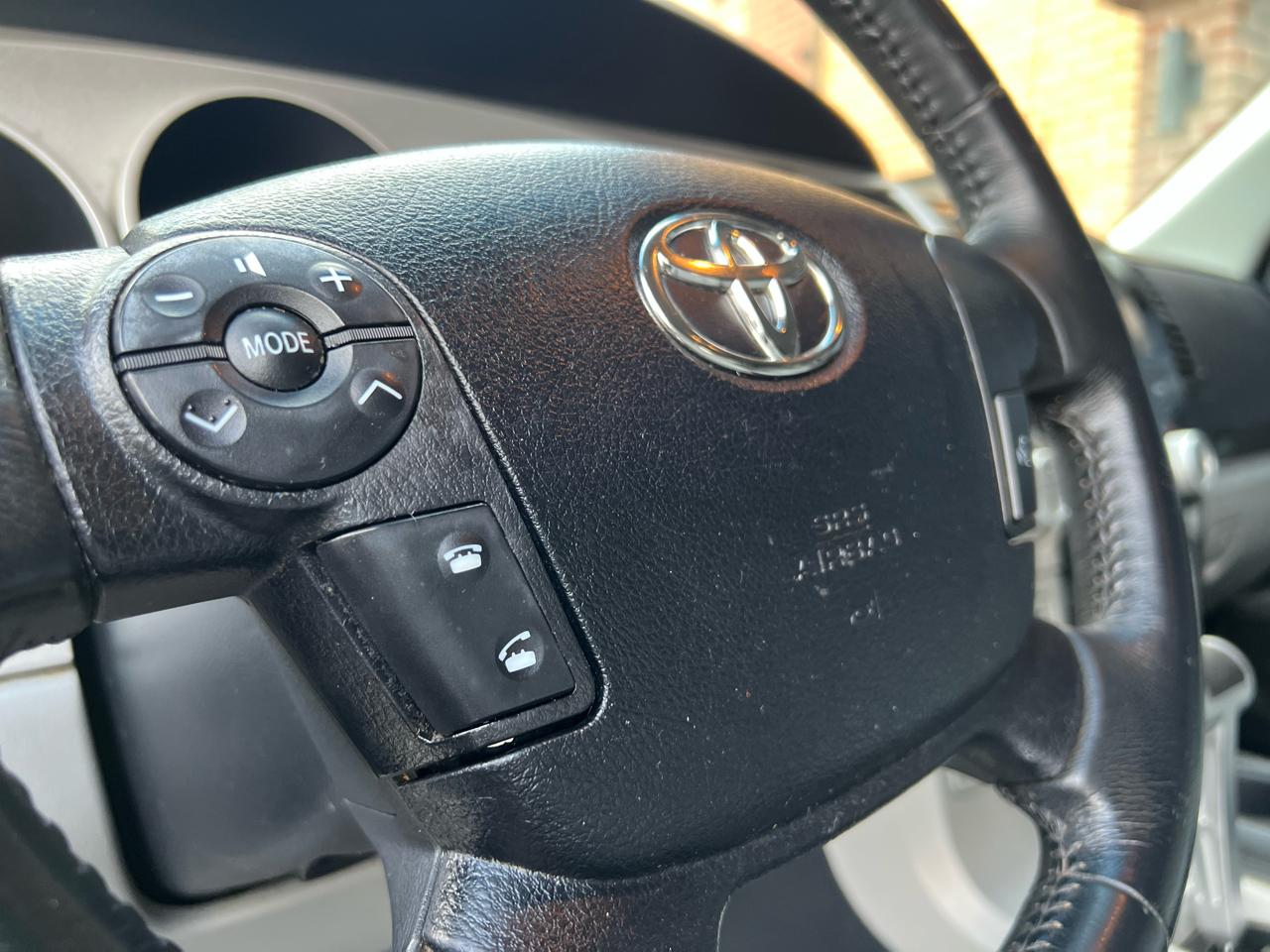 Toyota Tundra Limited Double Cab 5.7L 4WD 2008