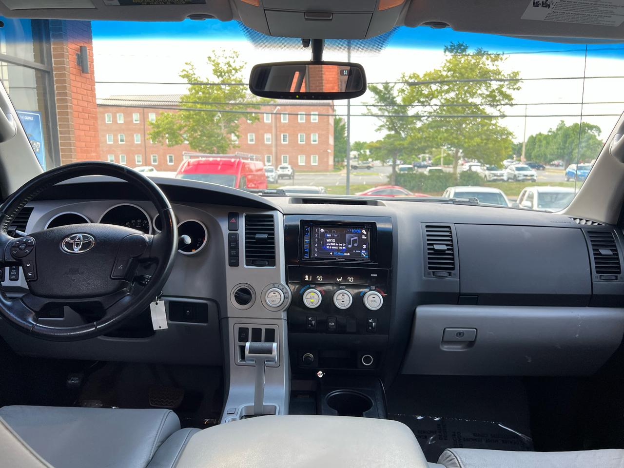 Toyota Tundra Limited Double Cab 5.7L 4WD 2008