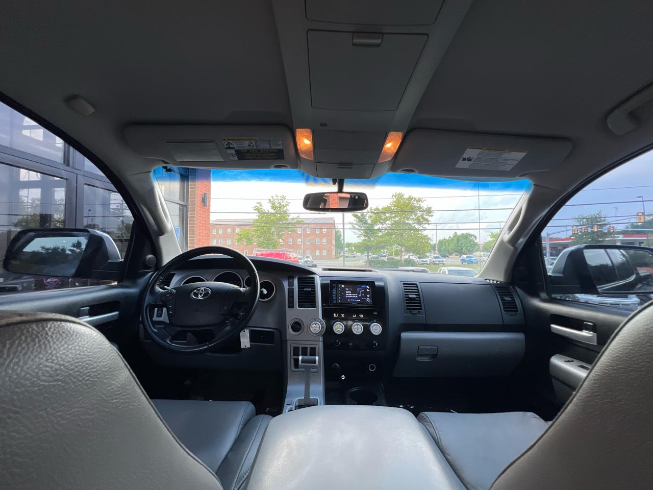 Toyota Tundra Limited Double Cab 5.7L 4WD 2008