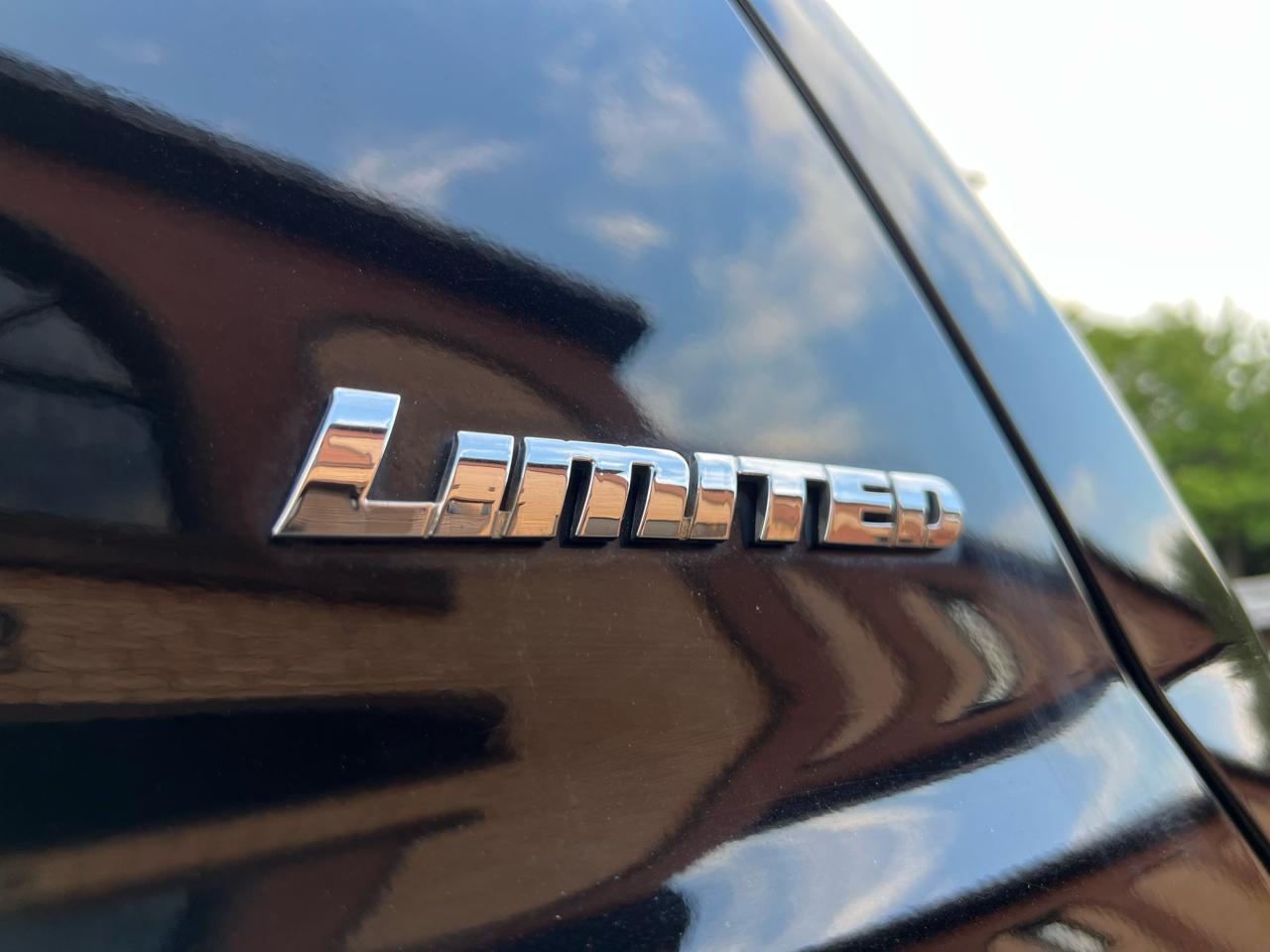 Toyota Tundra Limited Double Cab 5.7L 4WD 2008