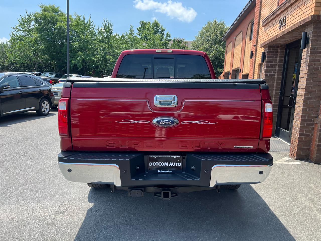 Ford F-250 SD Lariat Crew Cab Short Bed 4WD 2015