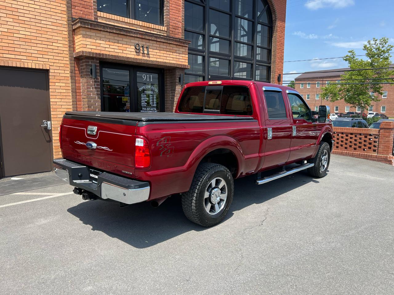 Ford F-250 SD Lariat Crew Cab Short Bed 4WD 2015