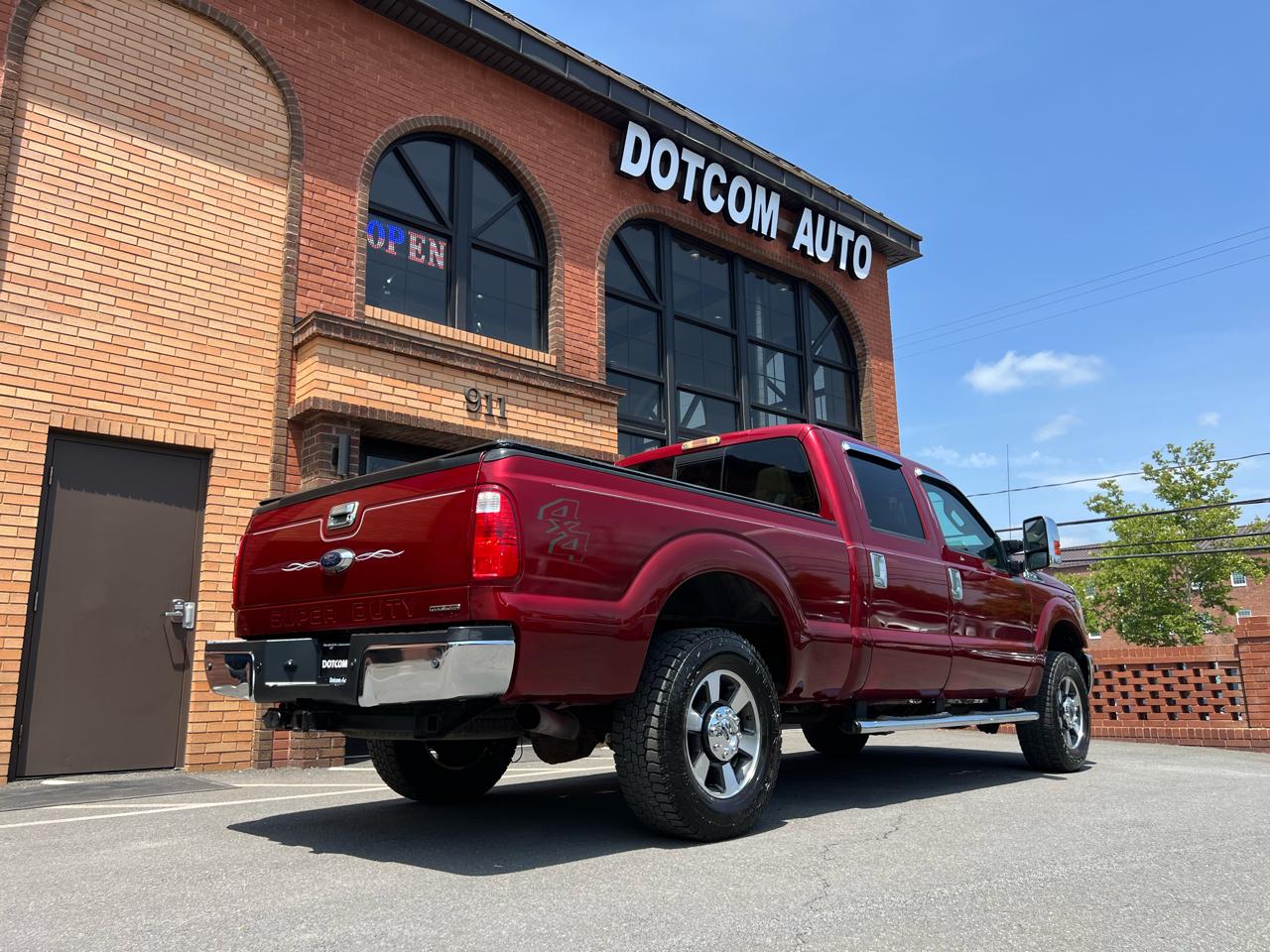 Ford F-250 SD Lariat Crew Cab Short Bed 4WD 2015
