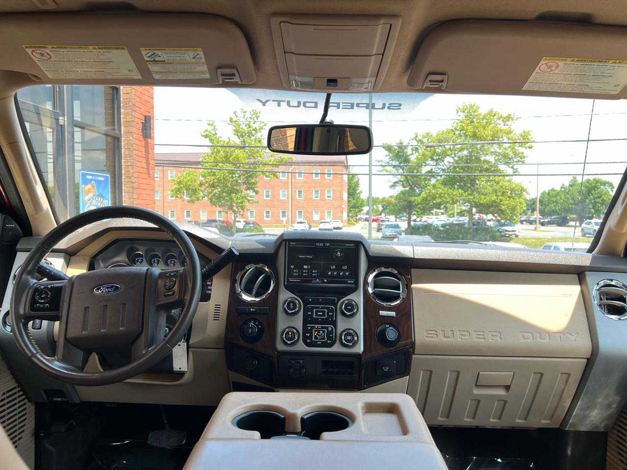 Ford F-250 SD Lariat Crew Cab Short Bed 4WD 2015