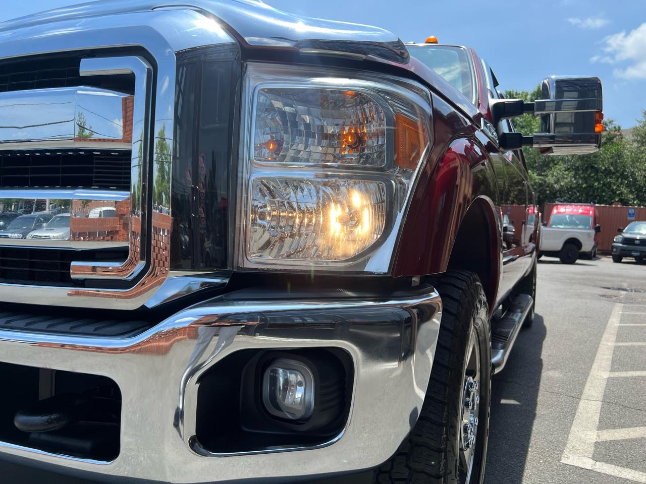 Ford F-250 SD Lariat Crew Cab Short Bed 4WD 2015