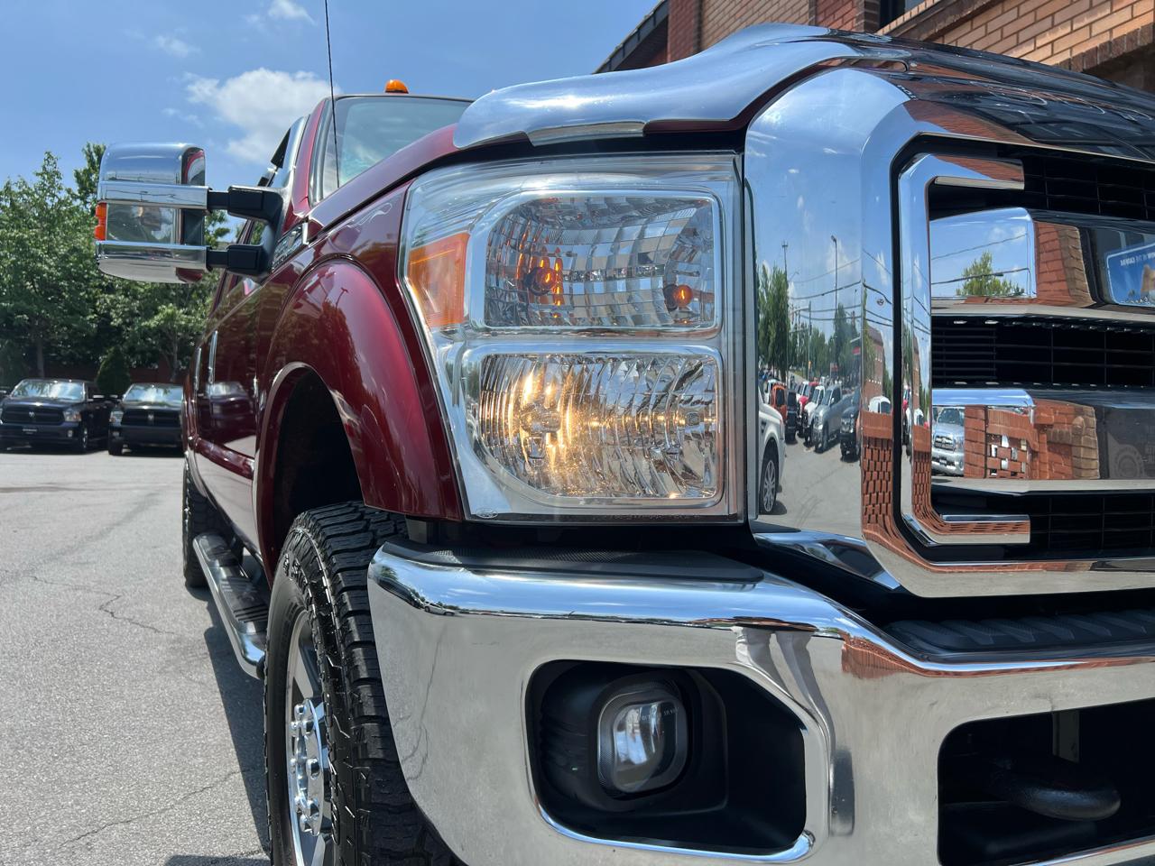 Ford F-250 SD Lariat Crew Cab Short Bed 4WD 2015