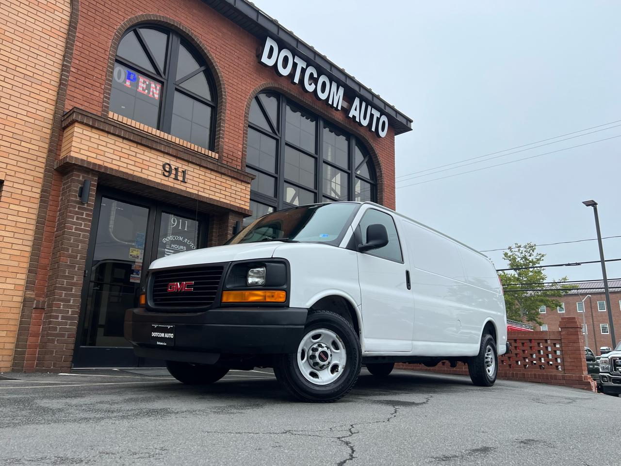 GMC Savana G3500 Extended Cargo 2009