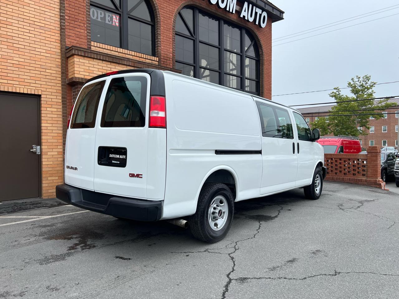 GMC Savana G3500 Extended Cargo 2009