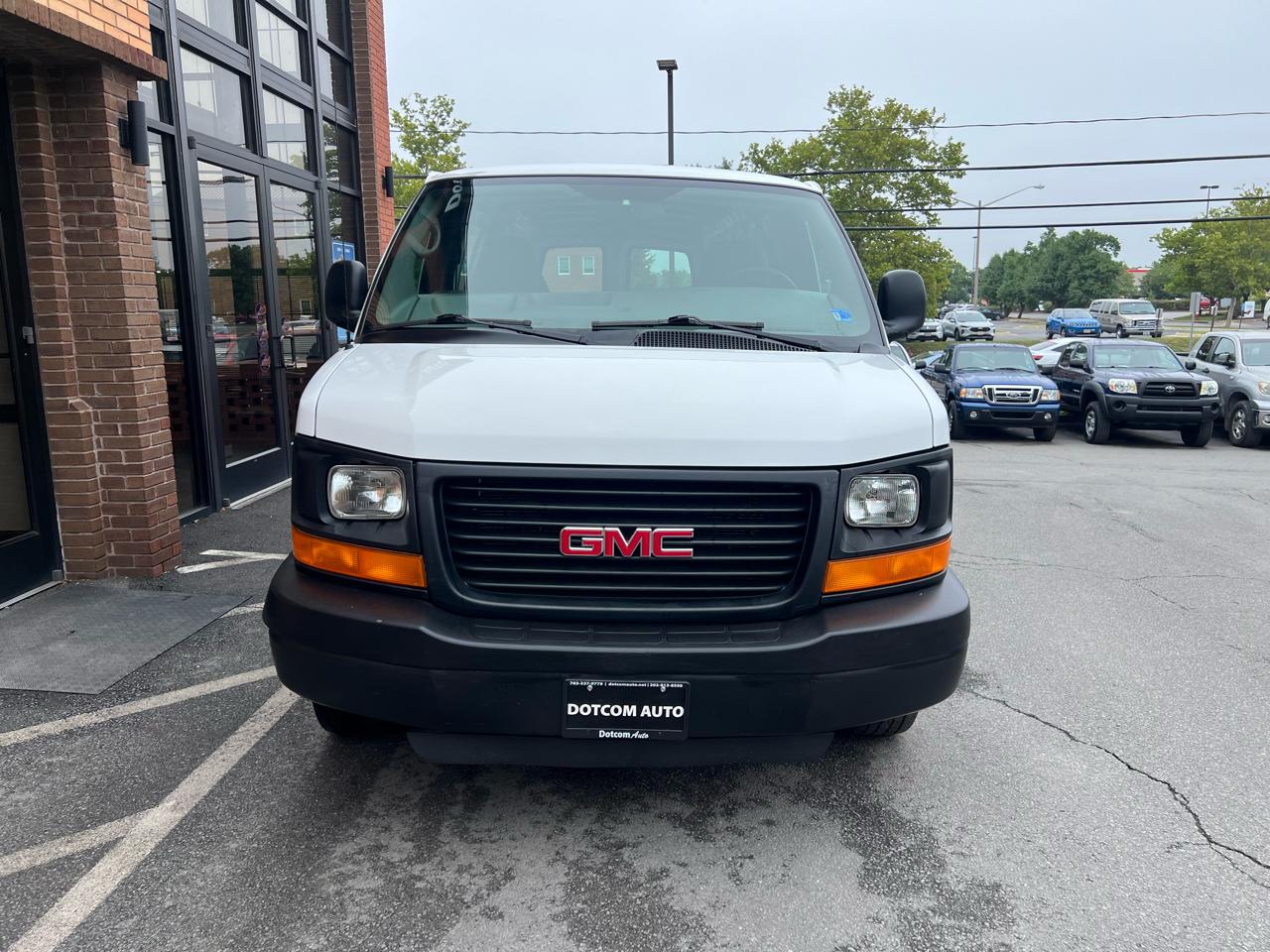 GMC Savana G3500 Extended Cargo 2009