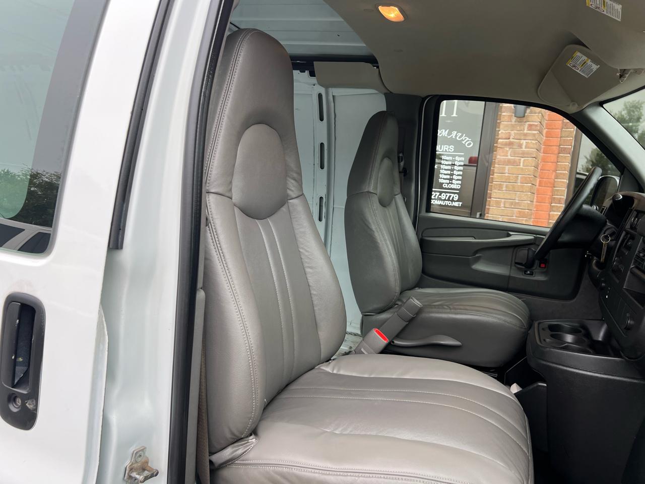 GMC Savana G3500 Extended Cargo 2009