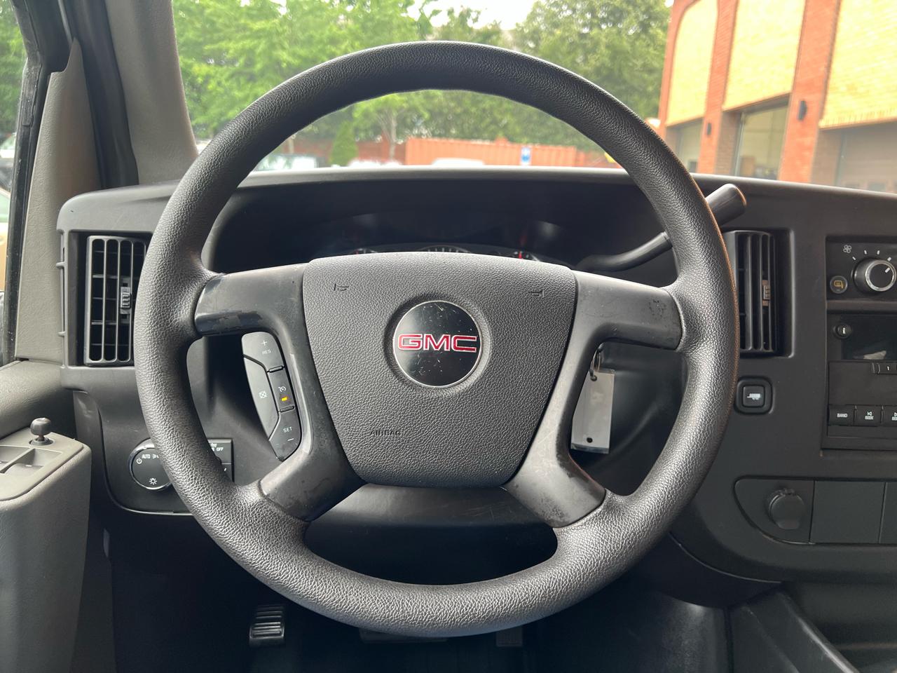 GMC Savana G3500 Extended Cargo 2009