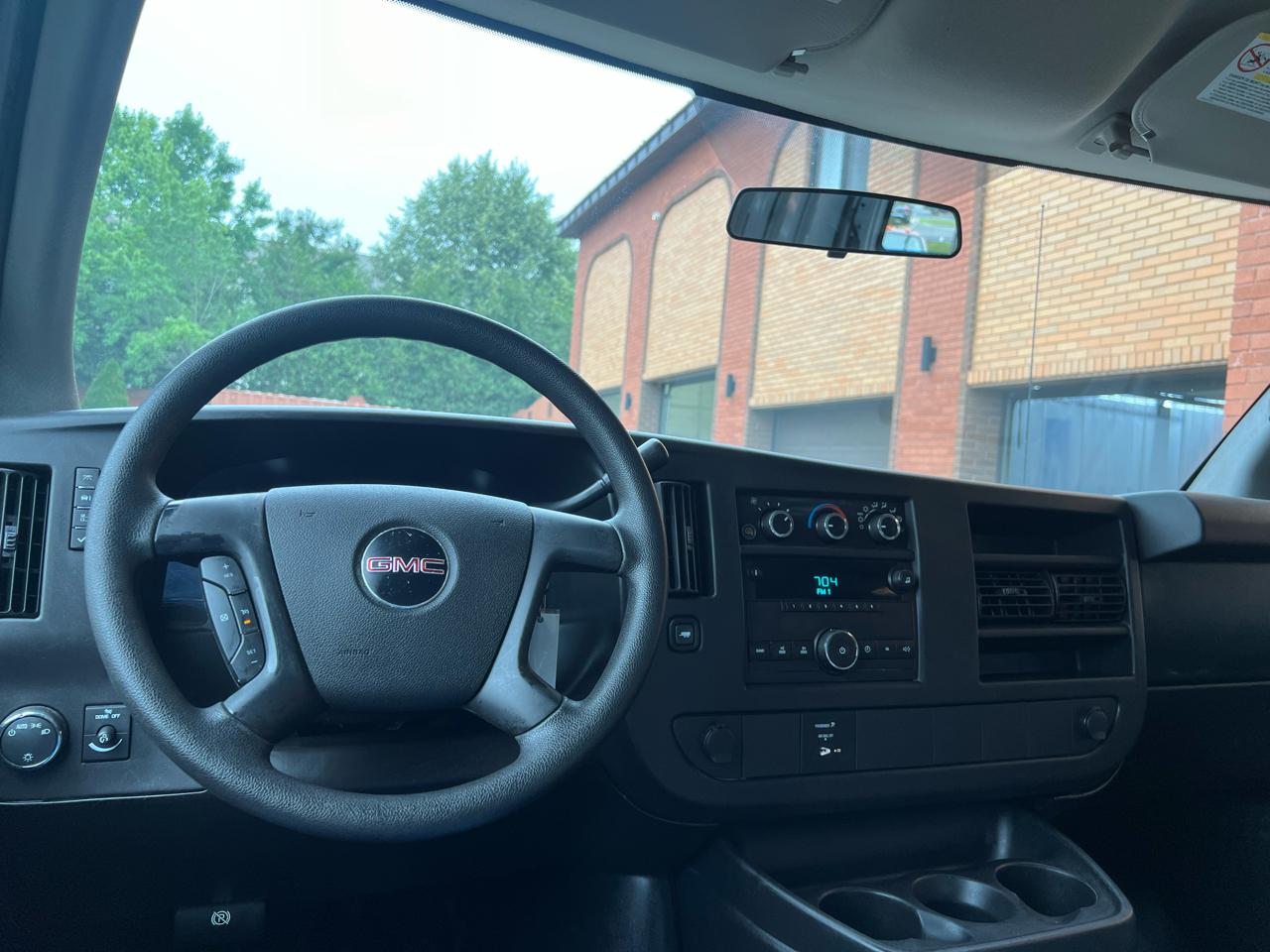 GMC Savana G3500 Extended Cargo 2009
