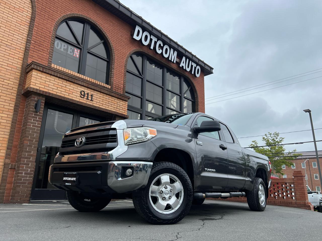 Toyota Tundra SR5 5.7L V8 Double Cab 4WD 2014