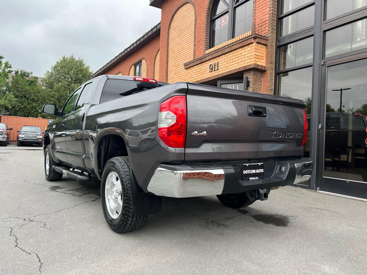Toyota Tundra SR5 5.7L V8 Double Cab 4WD 2014