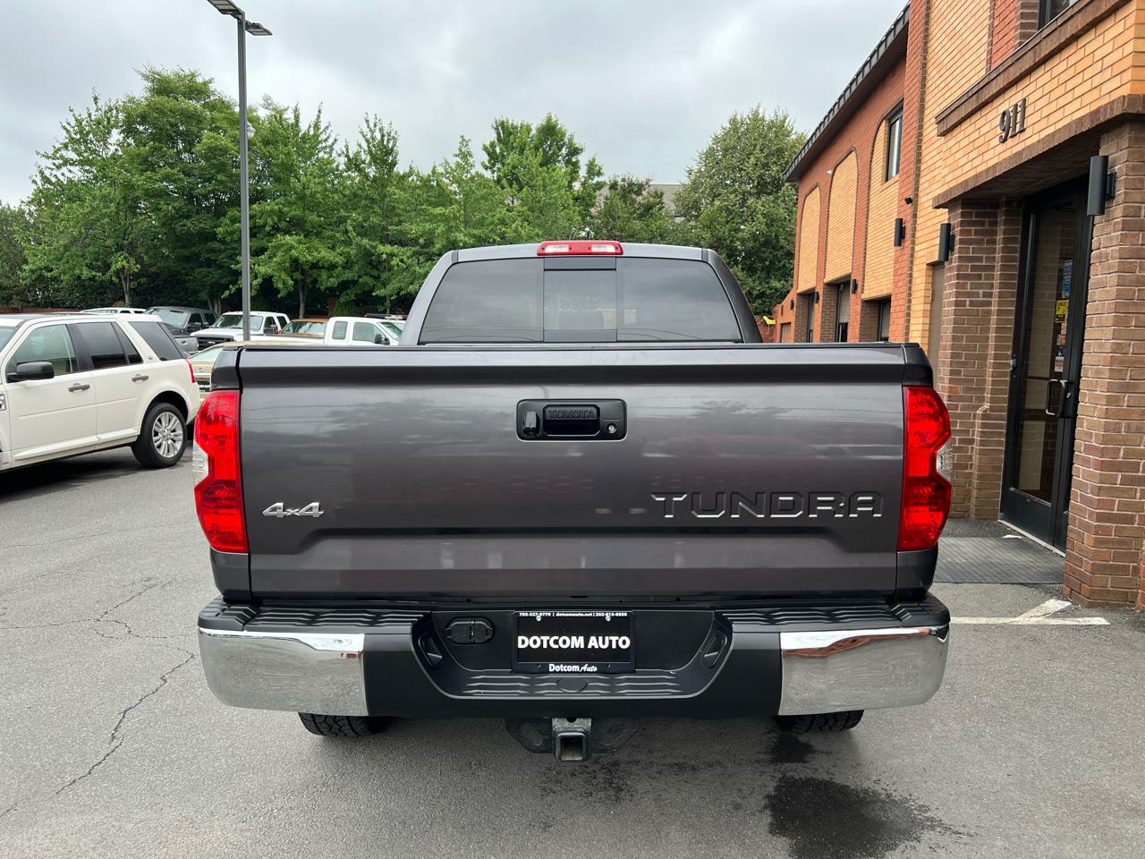 Toyota Tundra SR5 5.7L V8 Double Cab 4WD 2014