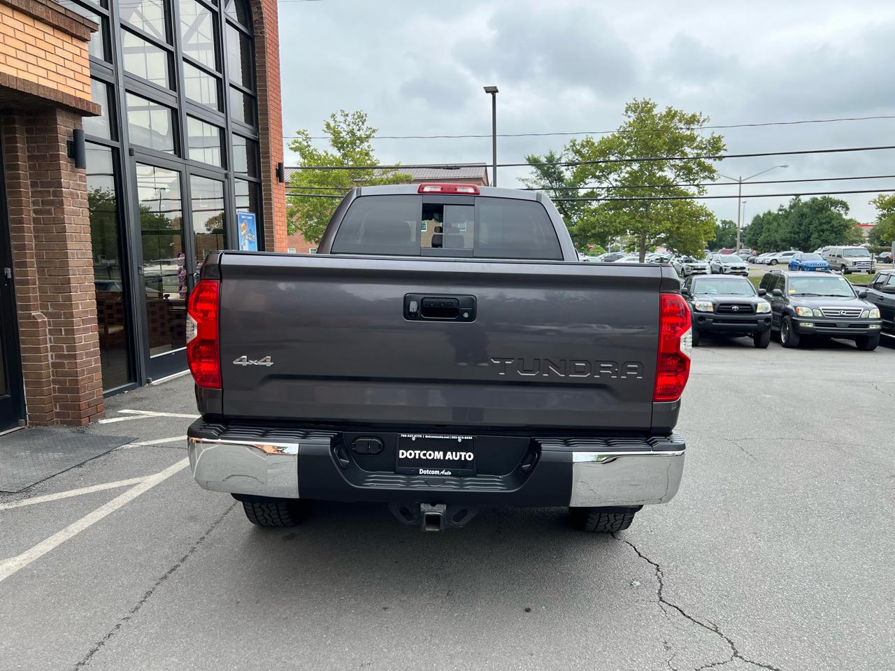 Toyota Tundra SR5 5.7L V8 Double Cab 4WD 2014