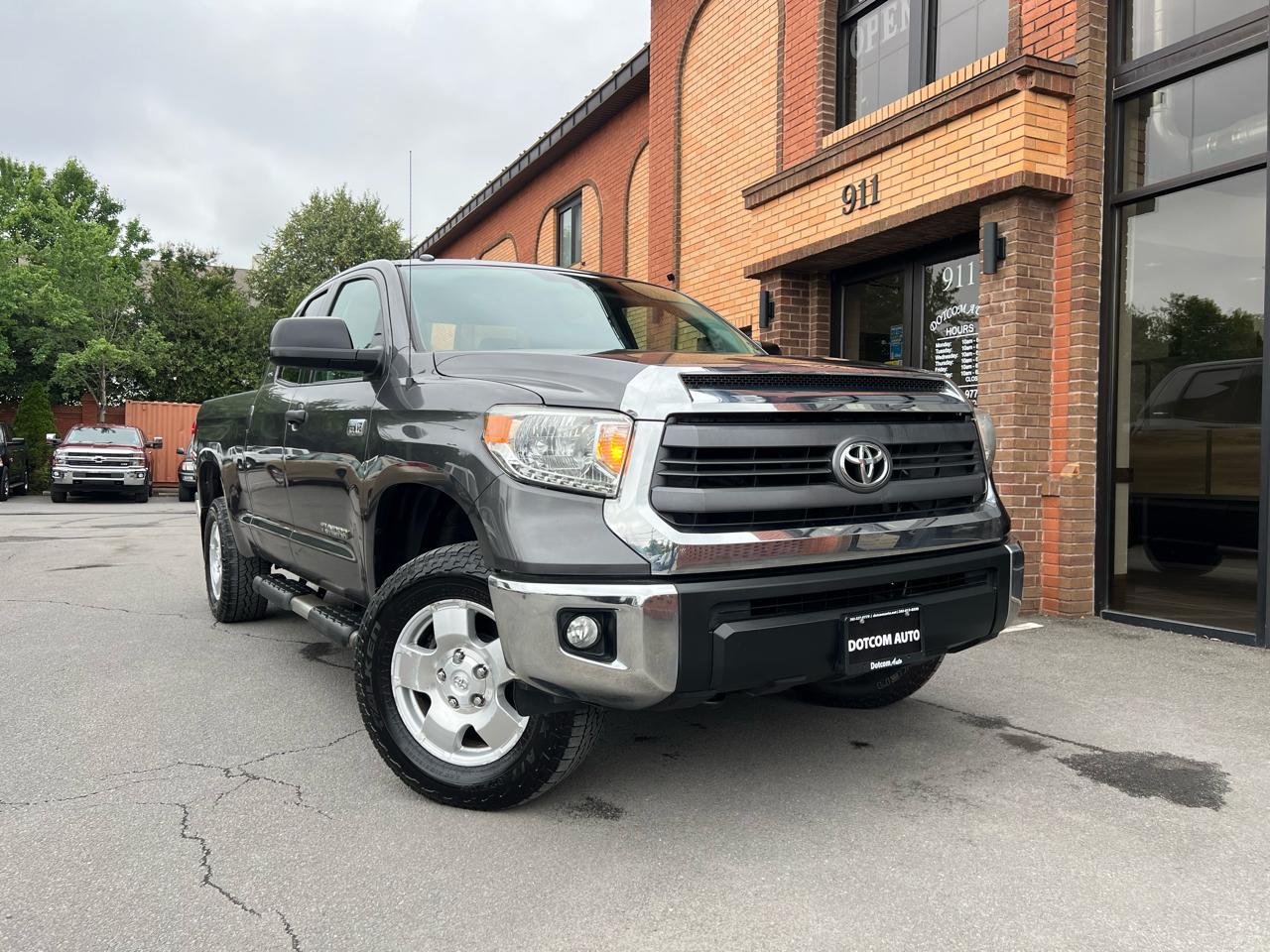 Toyota Tundra SR5 5.7L V8 Double Cab 4WD 2014