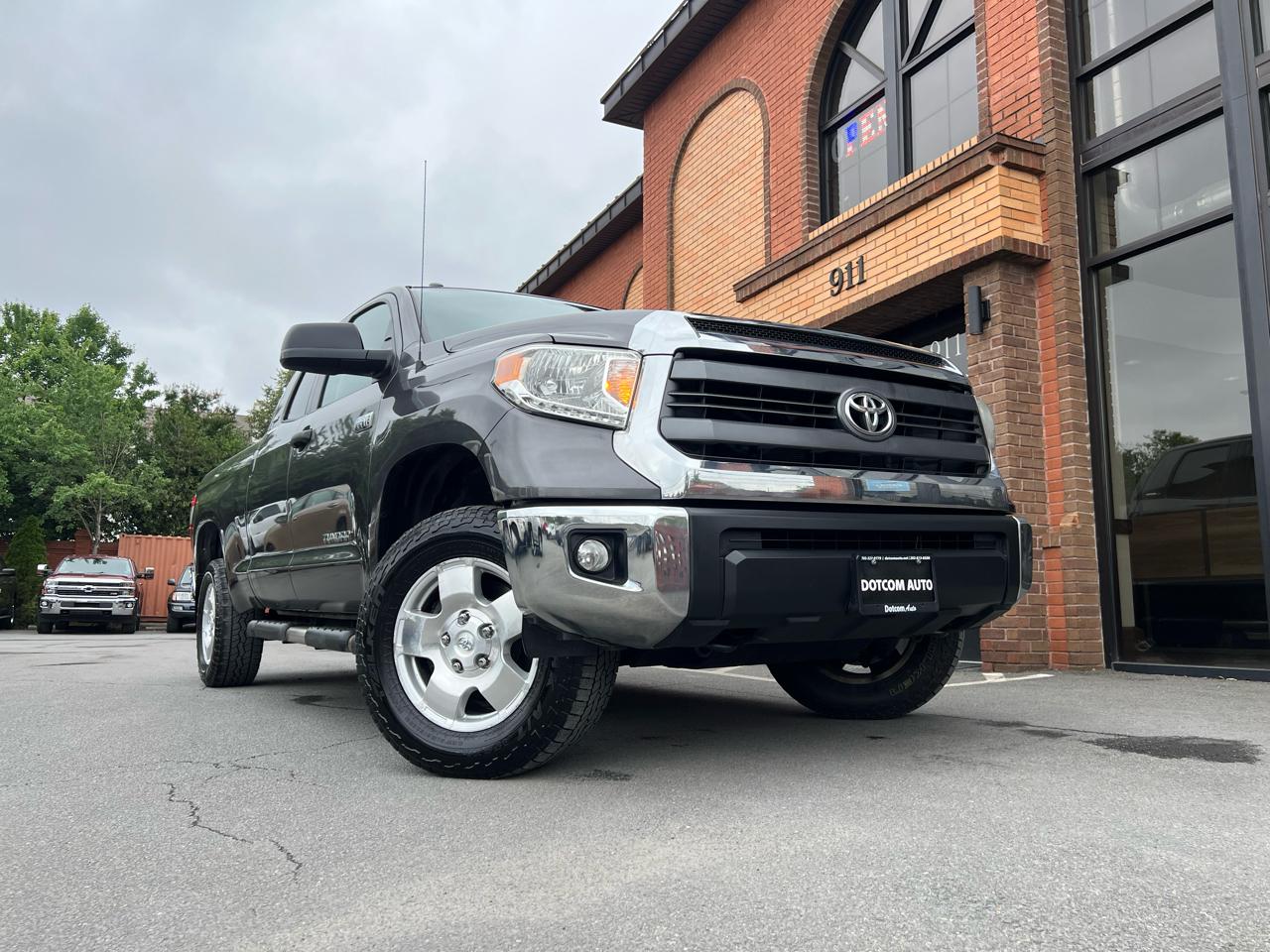 Toyota Tundra SR5 5.7L V8 Double Cab 4WD 2014